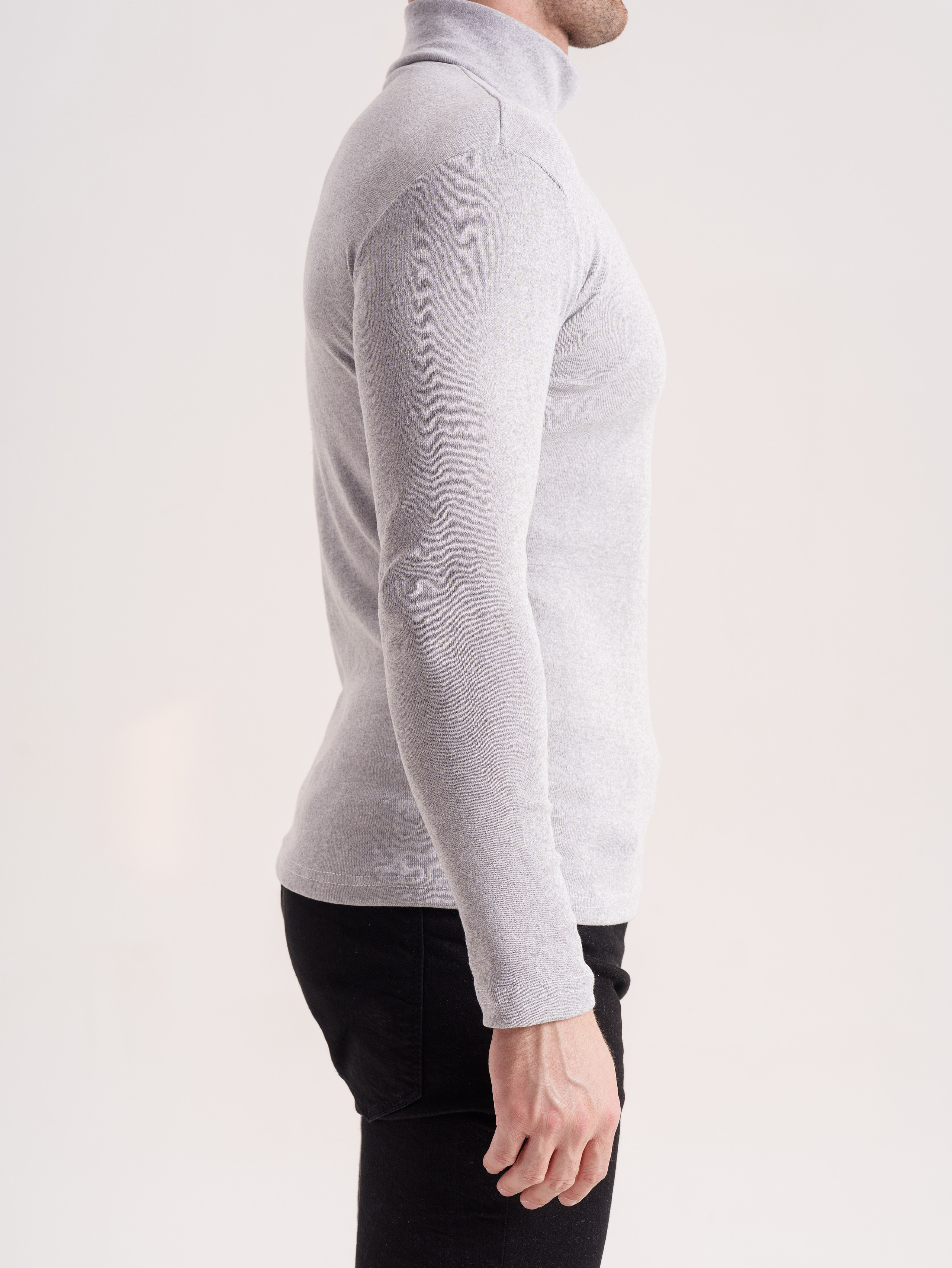 Мужские водолазки для OZON. Портретный и Контент фотограф Григорий Семенов (Grifon) в Ижевске