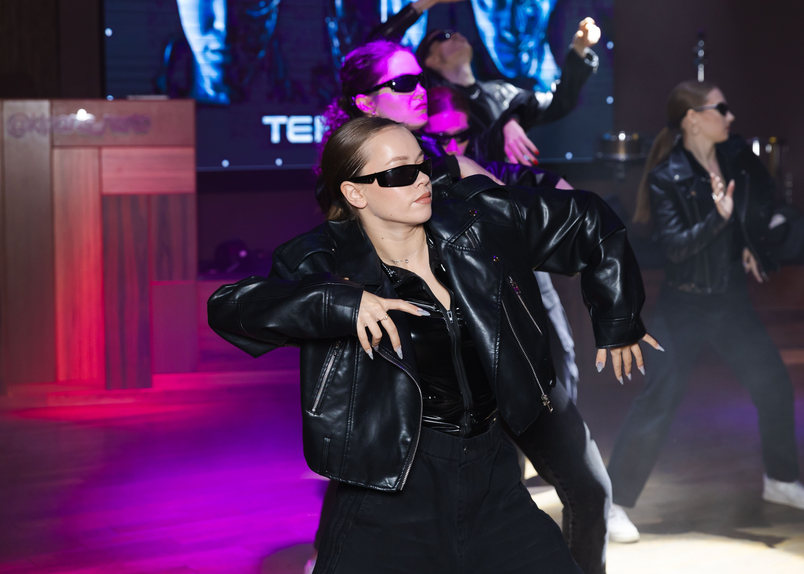 НОВОГОДНИЕ КОРПОРАТИВЫ. ФОТОГРАФ ВИНОГРАДОВА ДАРЬЯ