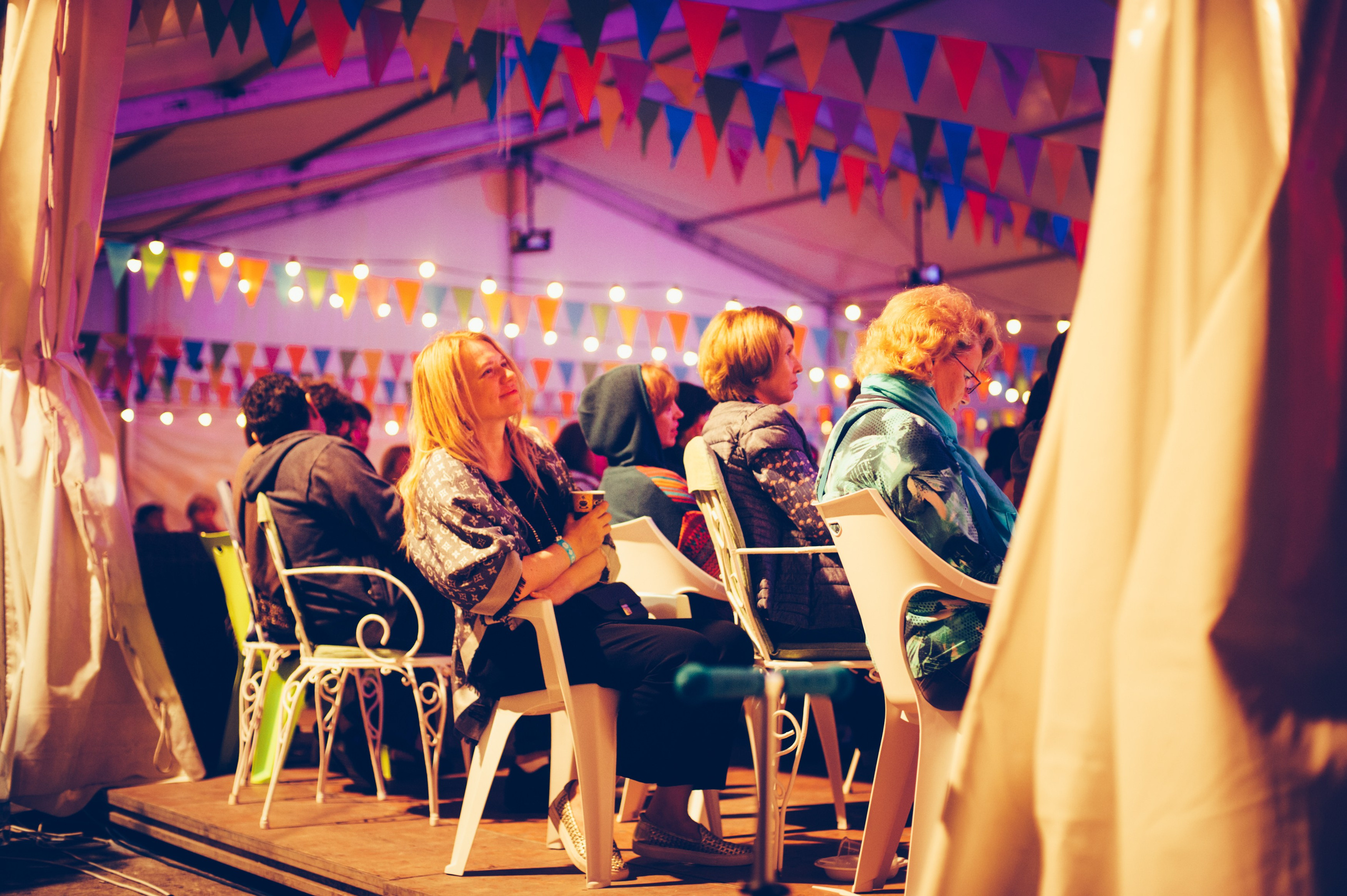 Концерт Варвары Визбор. Фотограф Елена Снегирева. Семейный фотограф в Москве Елена Снегирева