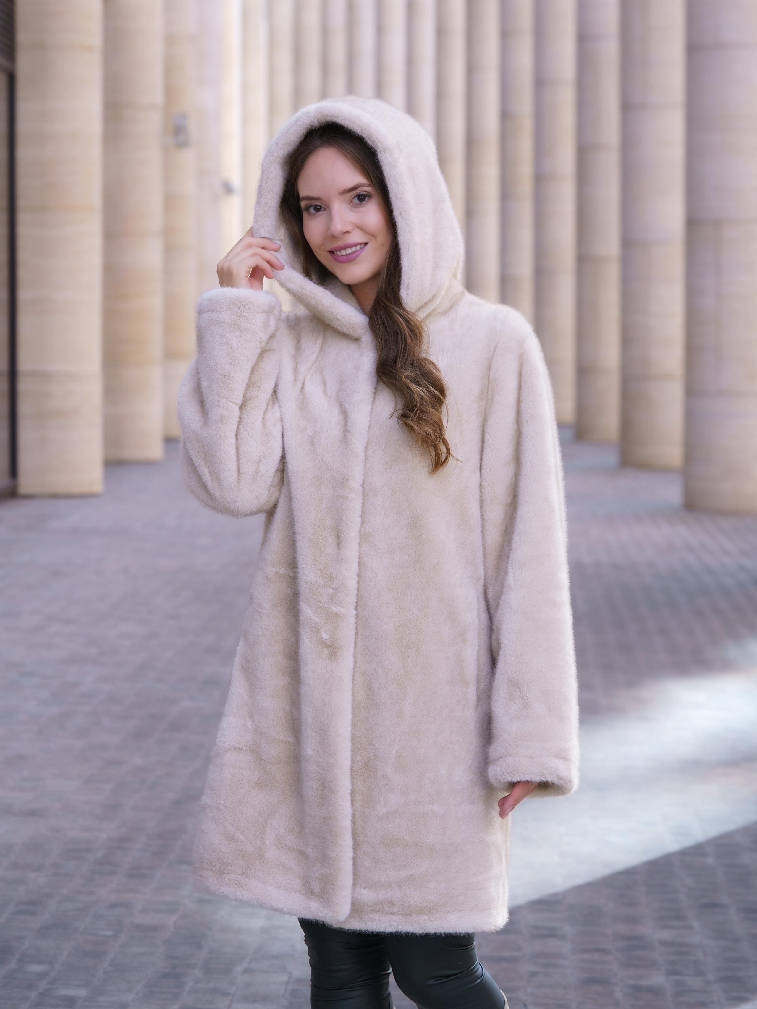 Кристина, 42-44, рост 170. KED Production — продакшн из СПб. Создаём фото, видео и контент, который помогает брендам и селлерам продавать больше