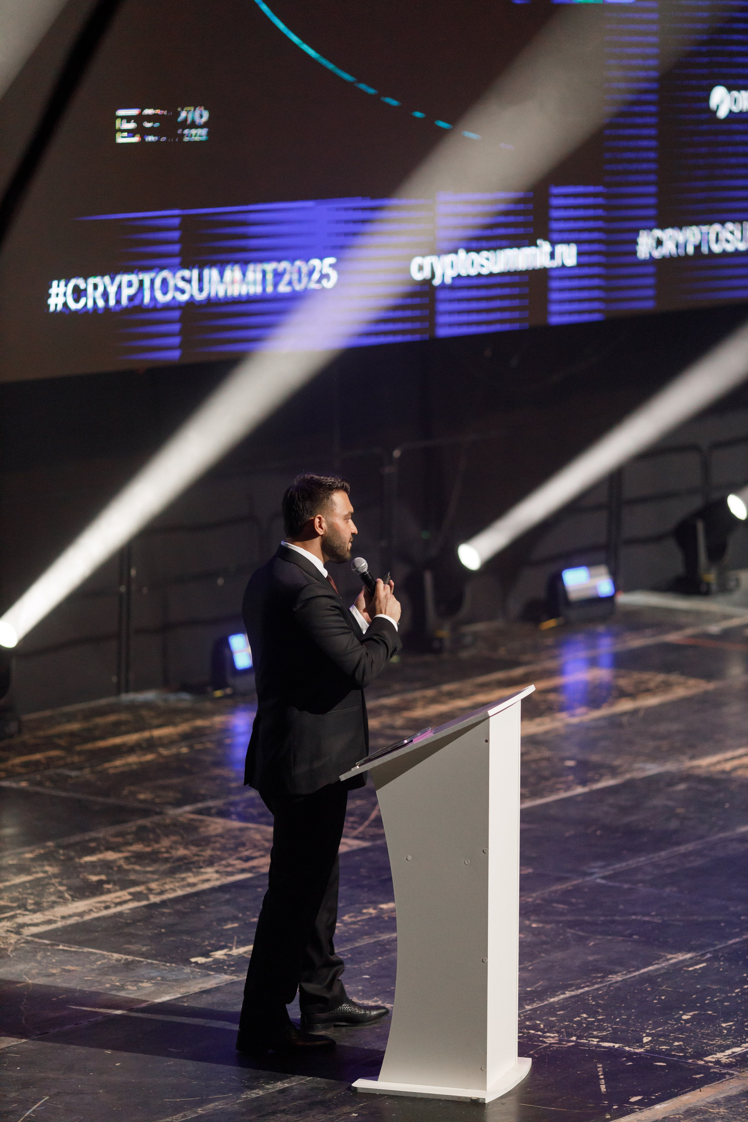 Crypto Summit 2025. Свадебный и репортажный фотограф (Москва, Королев и другие)