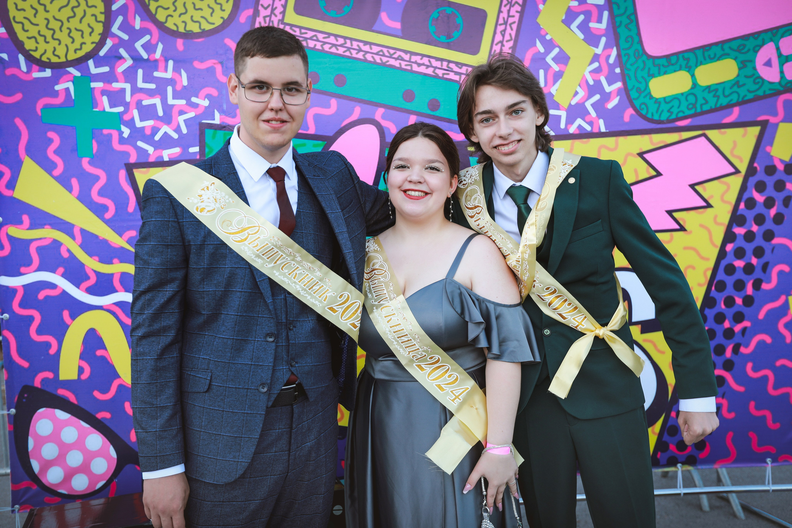 ПРО ВЫПУСКНОЙ на Площади Ленина. Medlori fotobook Выпускные альбомы в Липецке Лариса Медведева