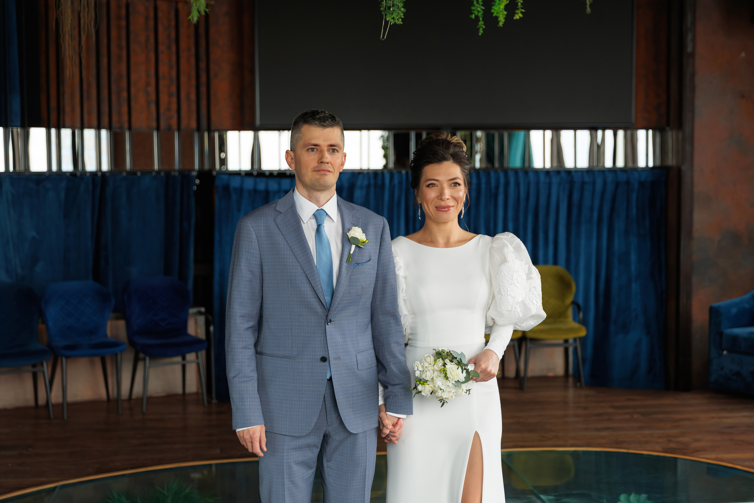 Свадебная фотосессия в библиотеке читальне им Пушкина. Свадебный фотограф Москва и МО Сергей Киржаев