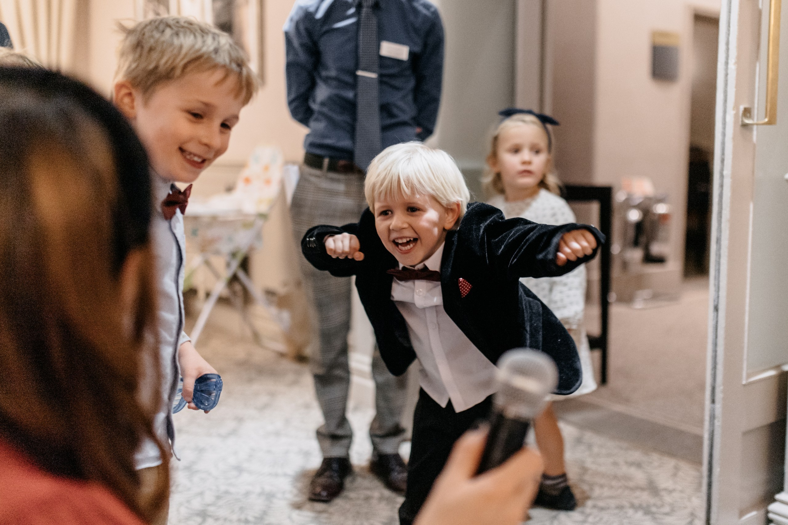 Hartsfield Manor Wedding. Moments Catchers — Wedding Photography & Video Duo in London