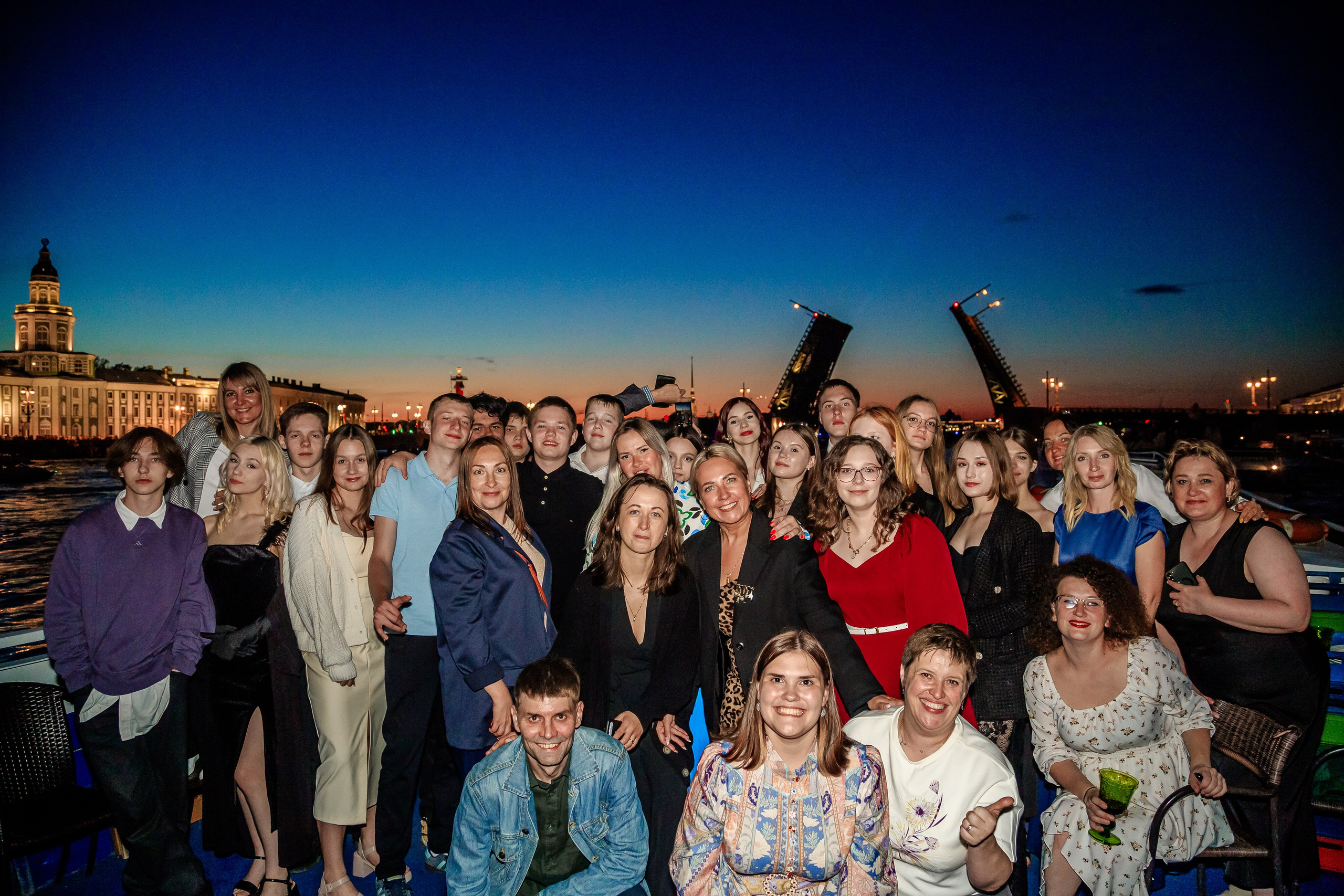 Выпускной на теплоходе. Фотограф в Санкт-Петербурге Чумаков Семен