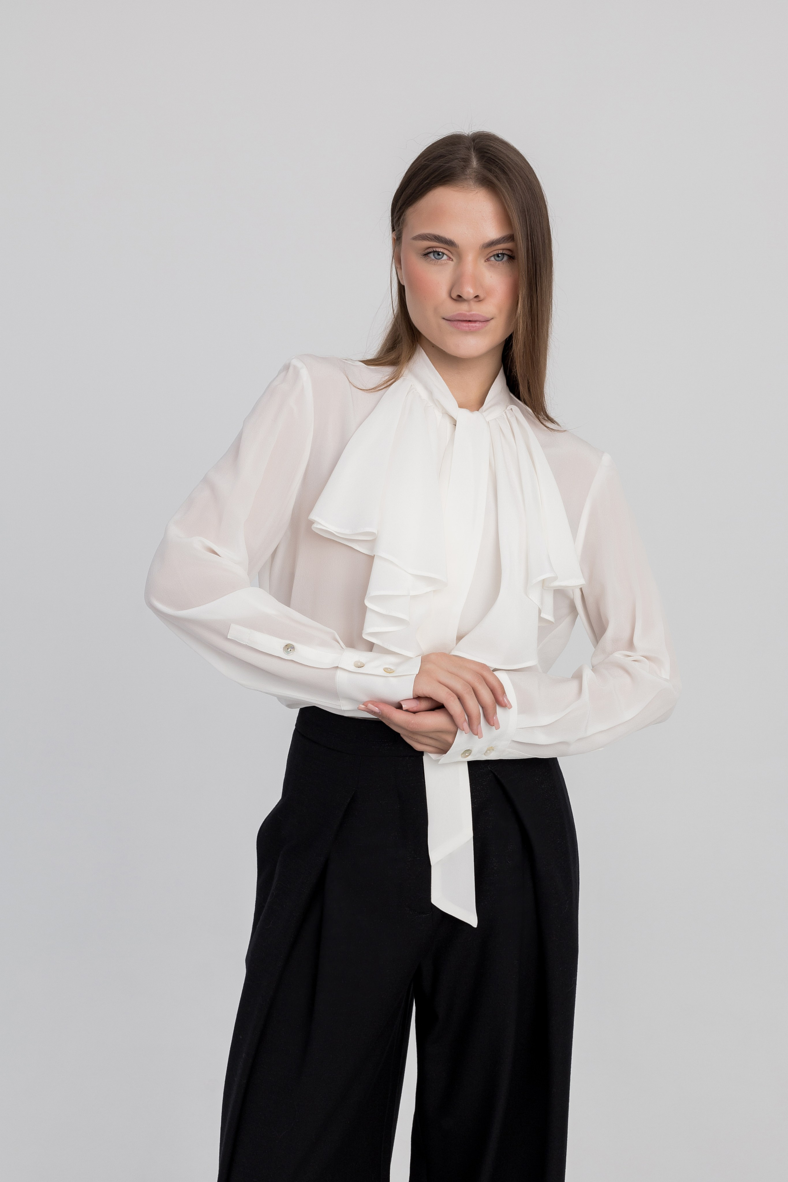 ЕЛИЗАВЕТА. Продающий контент для маркетплейсов и e-commerce «под ключ»