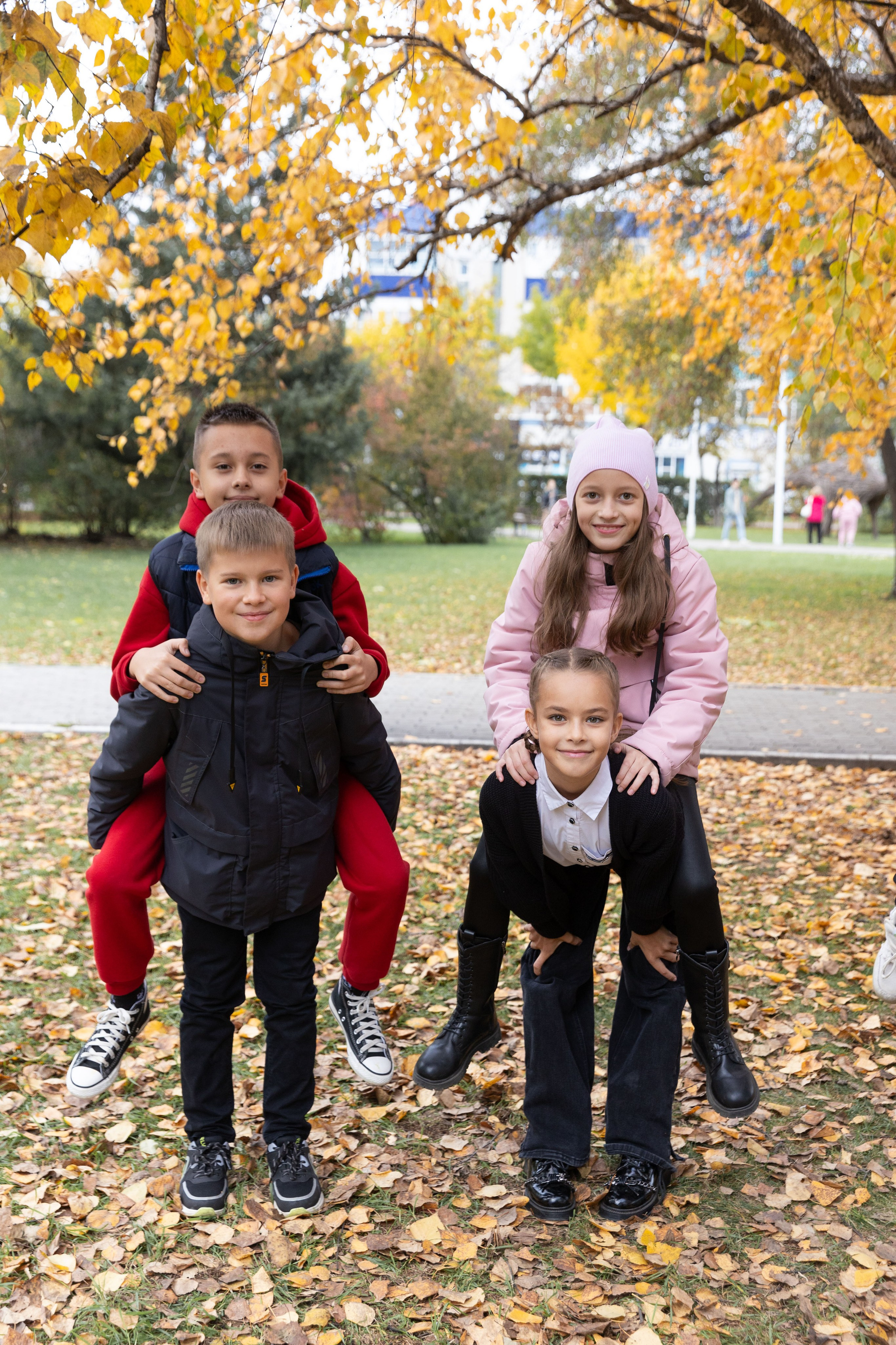 Осенняя фотосессия 4 Б. Семейный, детский, школьный фотограф в Благовещенске Яна Белоусова
