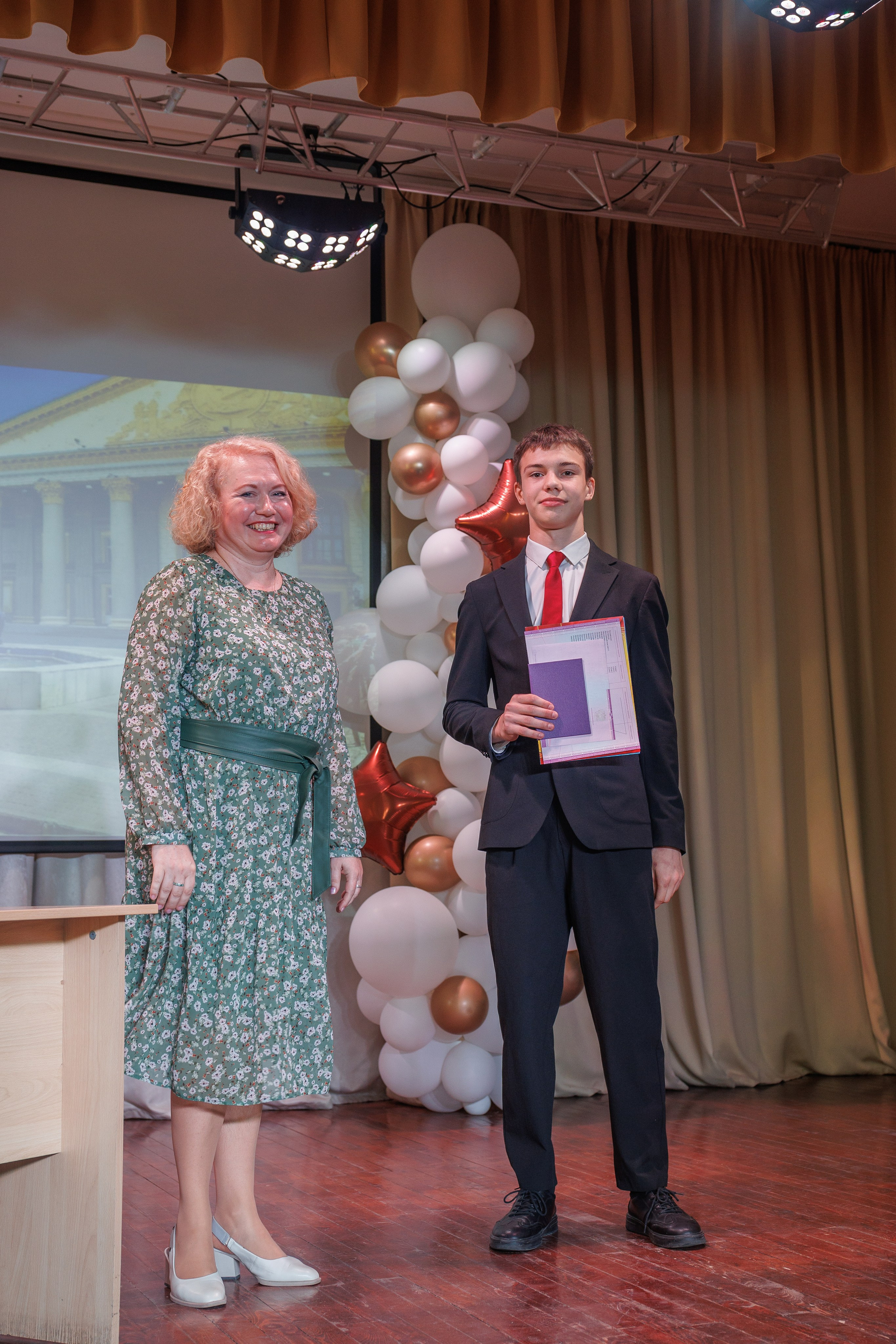 Вручение аттестатов. Свадебный и семейный фотограф в Новосибирске Ирина Дорошкова