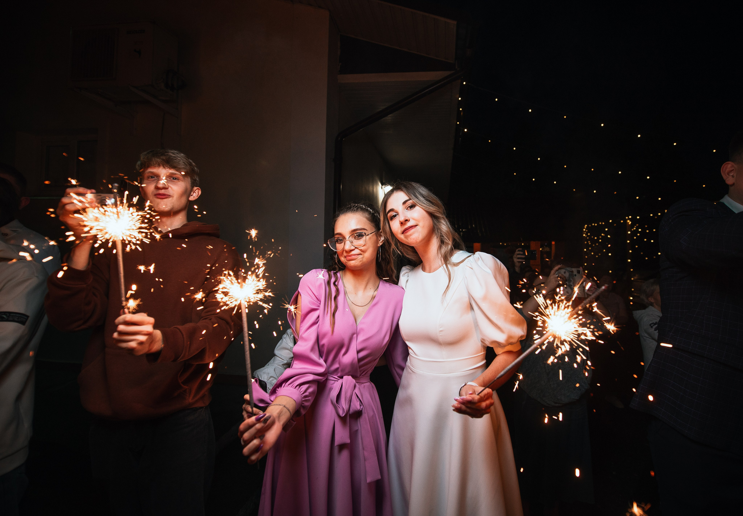 Выпускные школ. Свадебный и репортажный фотограф