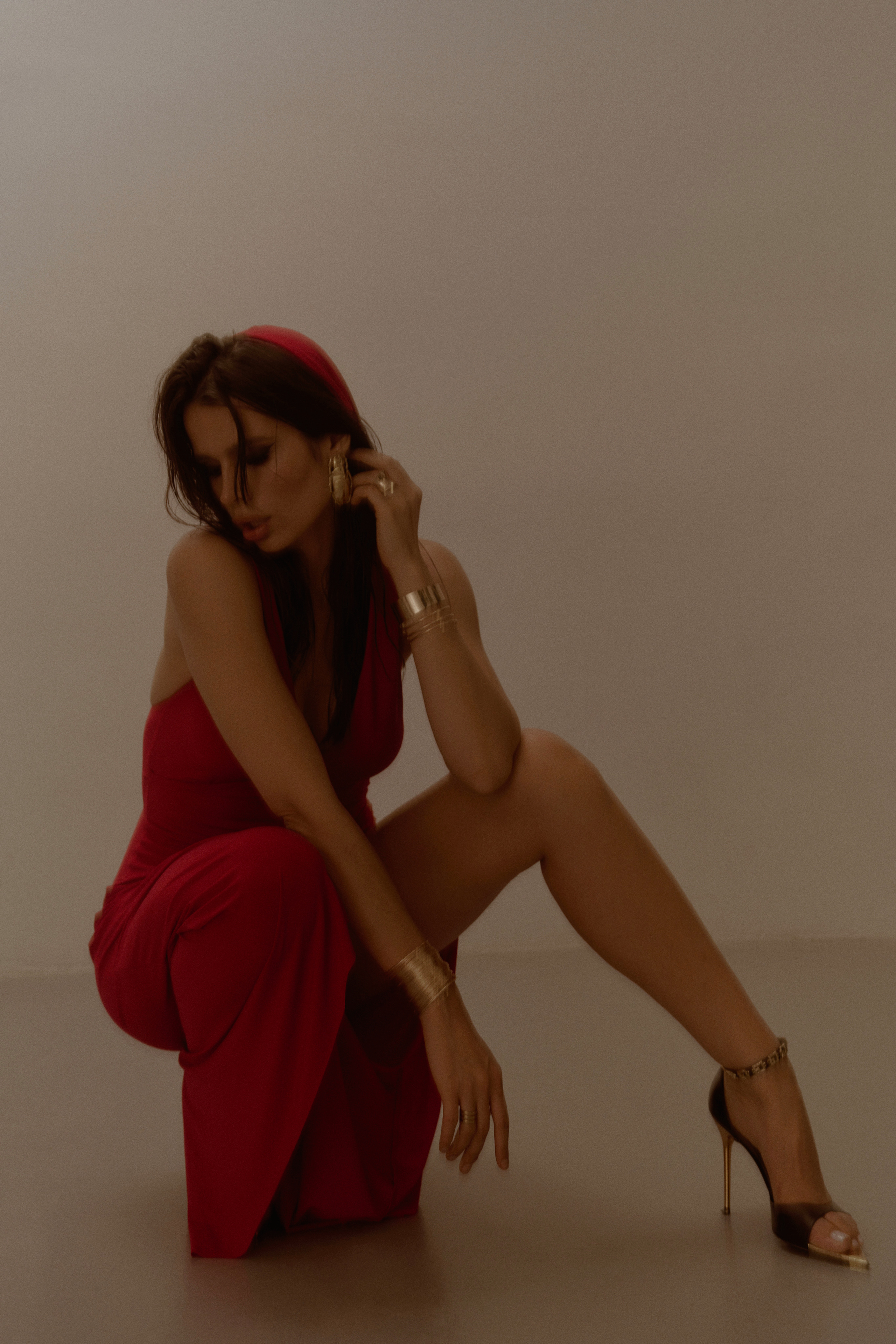 Irina. Z H U R A V L E V