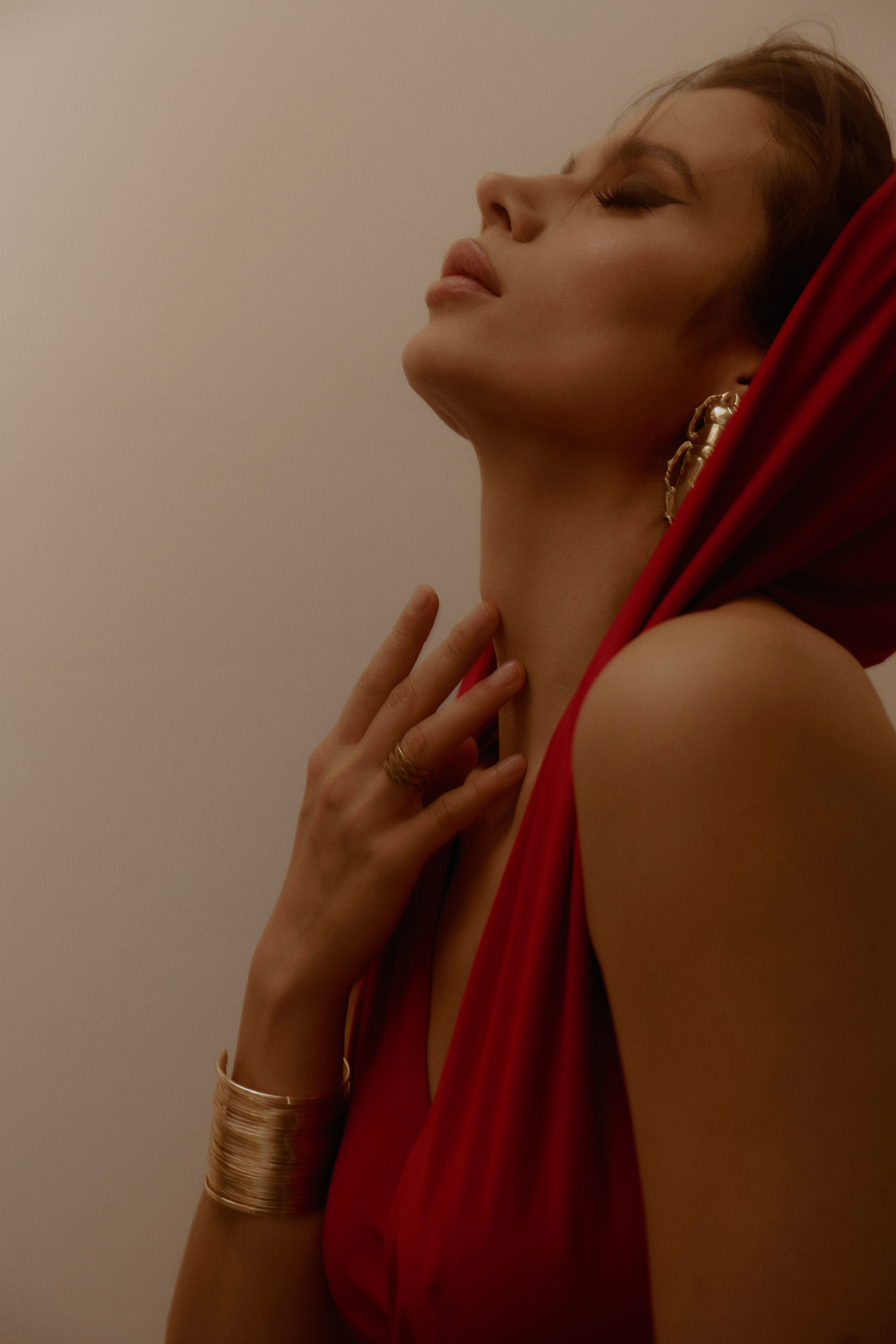 Irina. Z H U R A V L E V