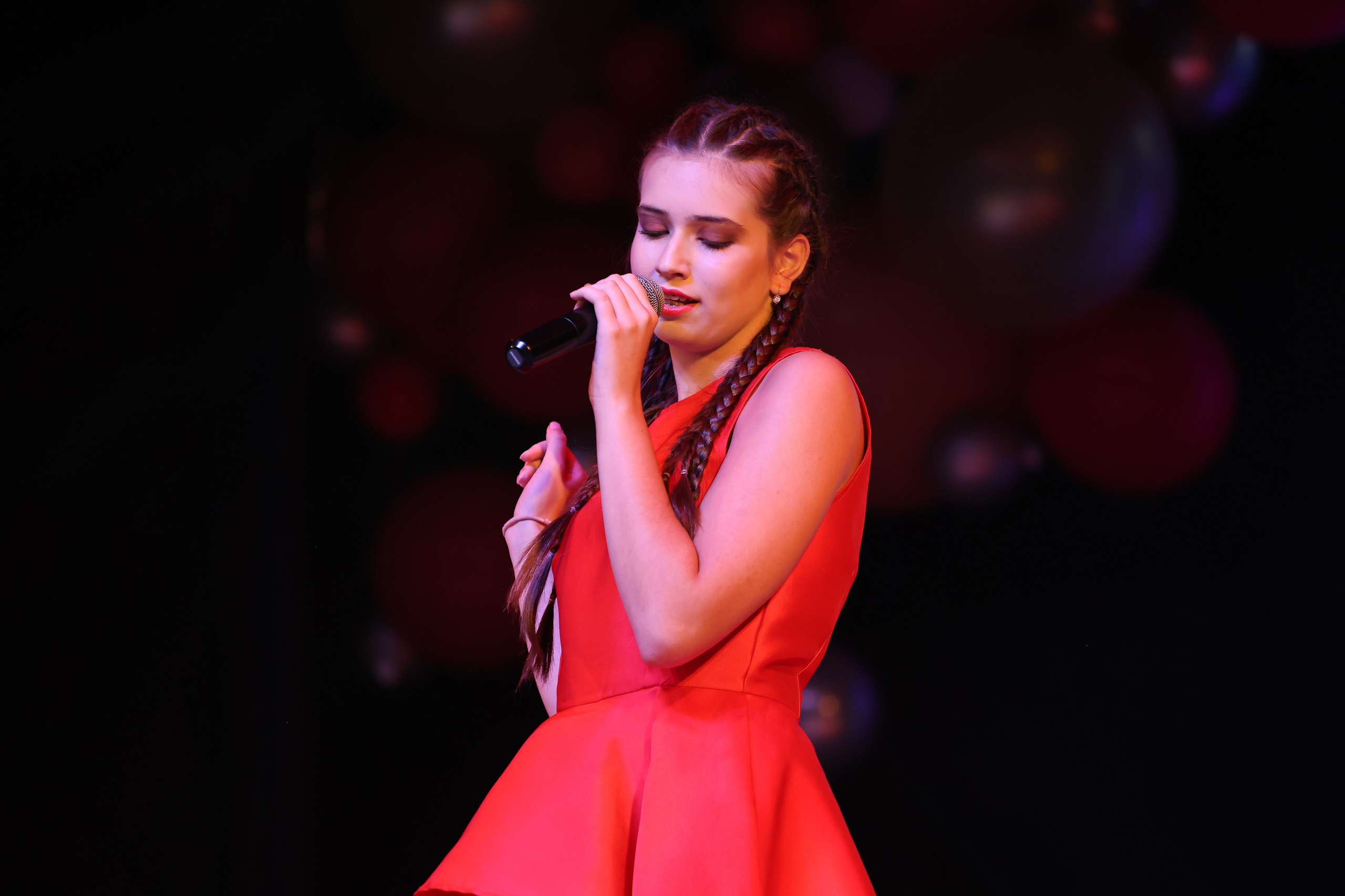 Сцена. Фотограф Антон Клейнос, Владивосток