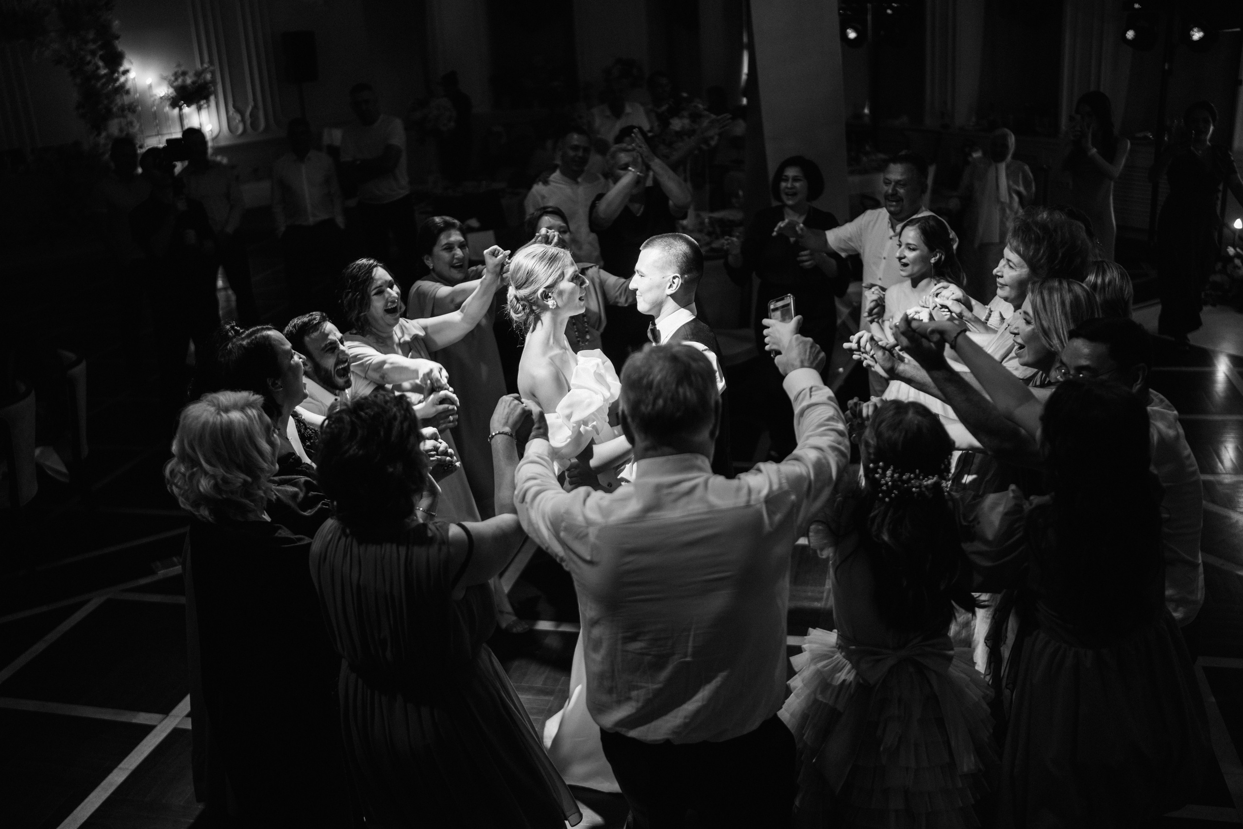 БАНКЕТНЫЙ ЗАЛ ДАСКО ГАРДЕН, ЭМИЛЬ БУРАНГУЛОВ, ИЛЬНАР АХМАДУЛЛИН