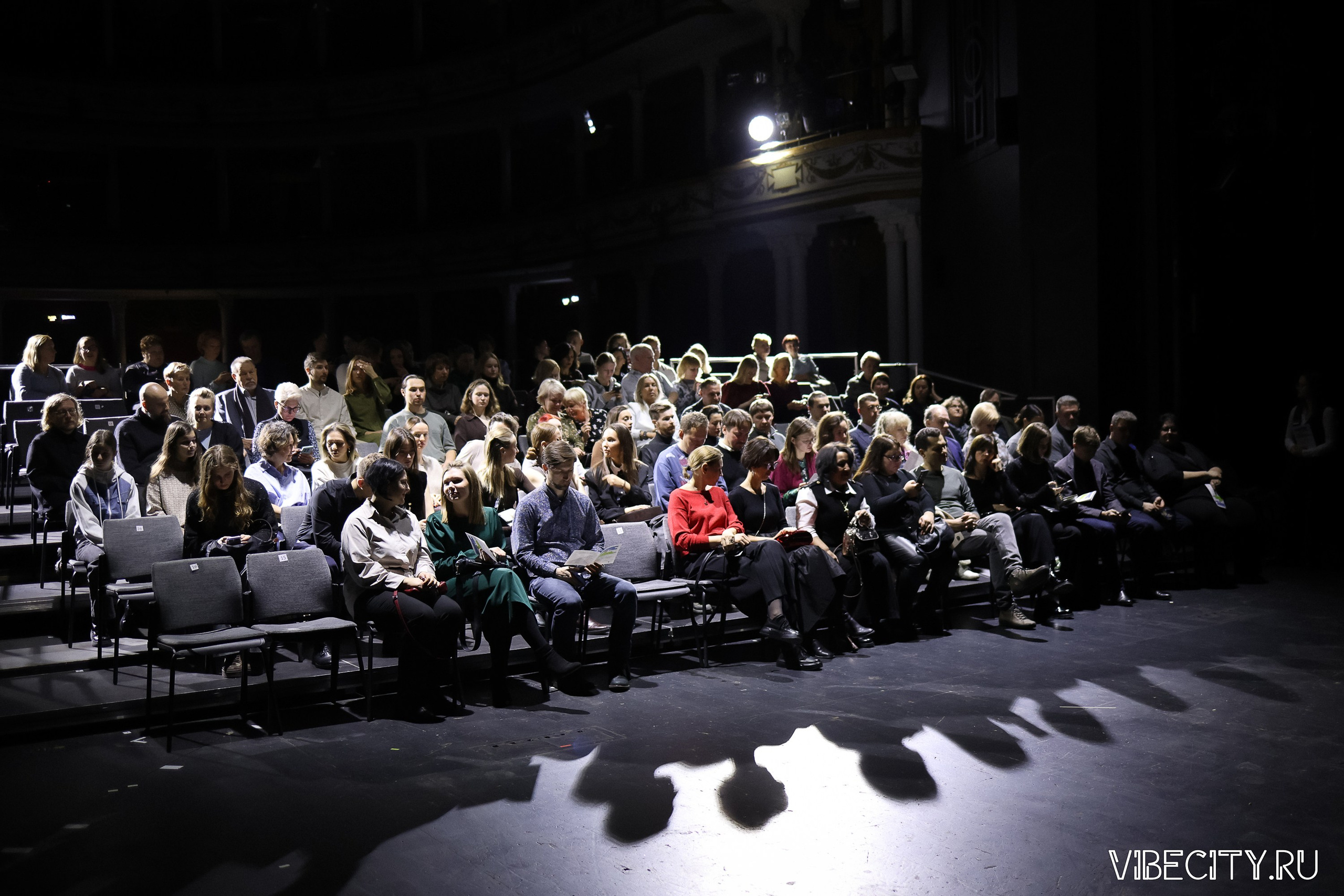 Калининградский Драматический Театр. VIBECITY.RU Вайб Сити Ру Фоторепортажи Фотоотчеты Калининград