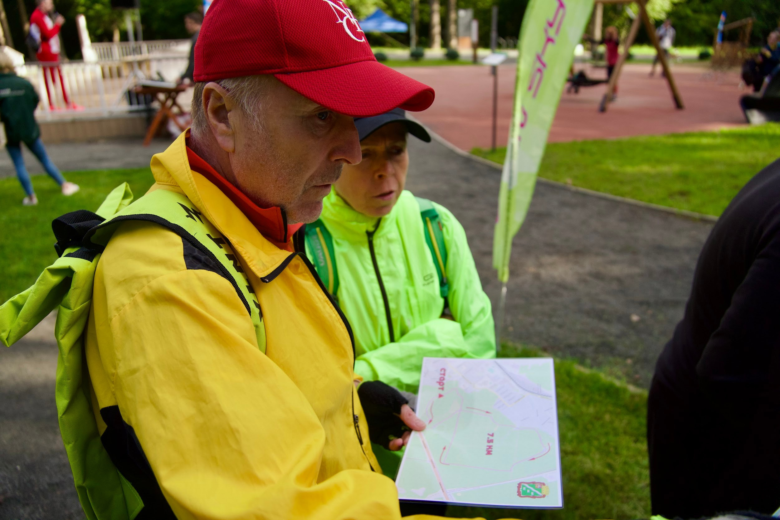 Забег в парке «Дубки». Кафе «БЕЛКА НАШЕПТАЛА». Ну оооочень концептуальное кафе