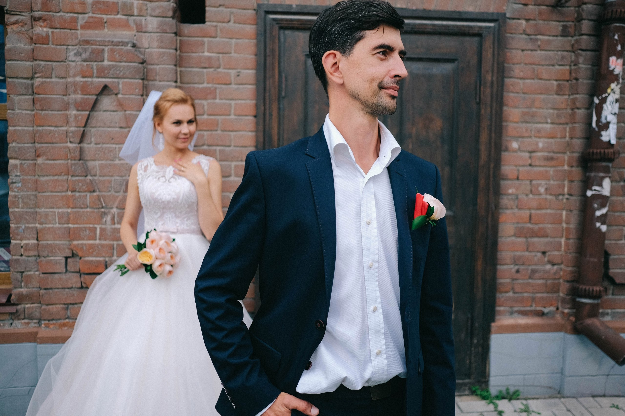 Портрет жениха на улице, фотограф Новосибирск