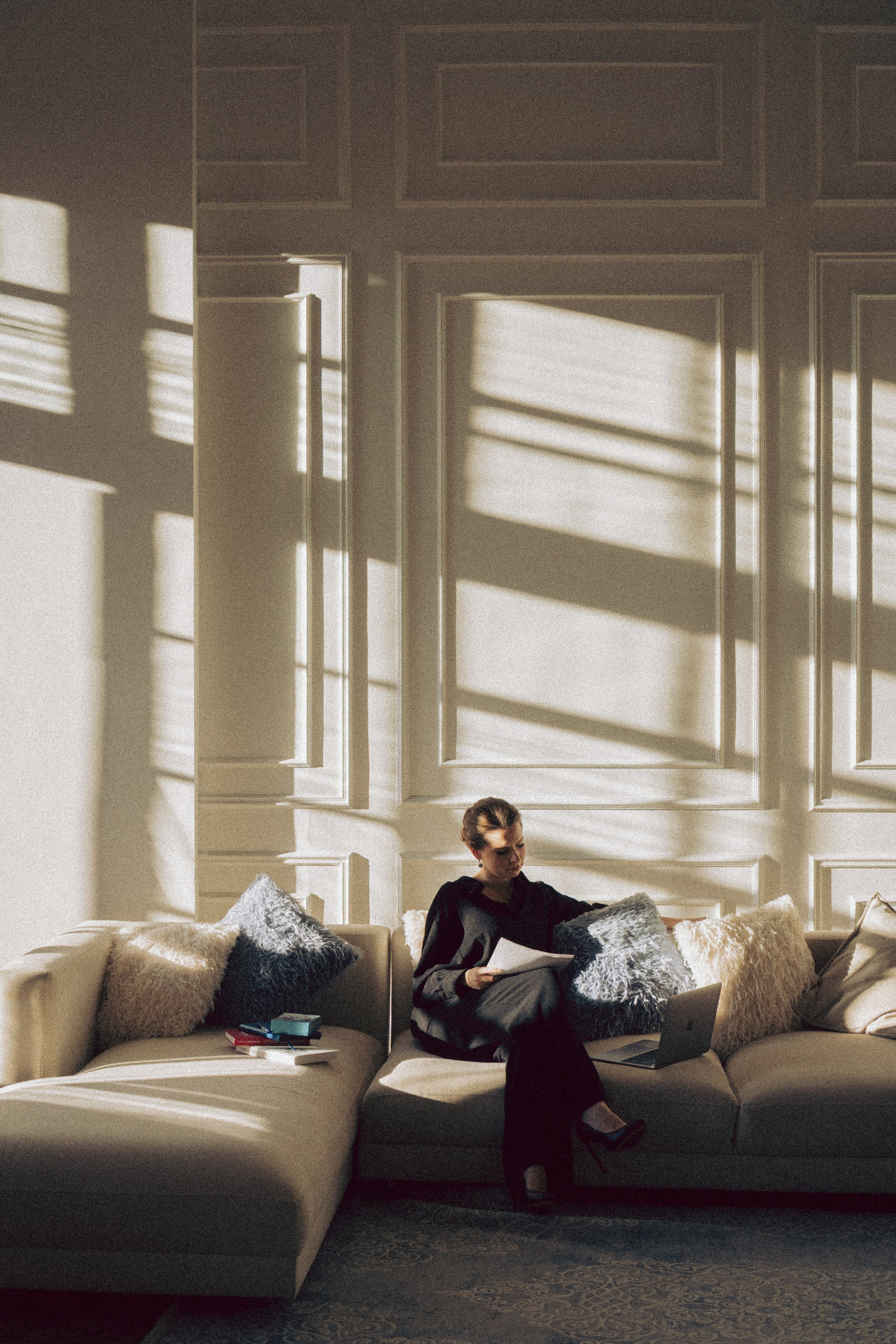 ФОТОСЕСИИЯ В СТУДИИ ДЛЯ ДЕВУШКИ ПСИХОЛОГА. Профессиональный фотограф, Санкт-Петербург — Виктория Богомолова