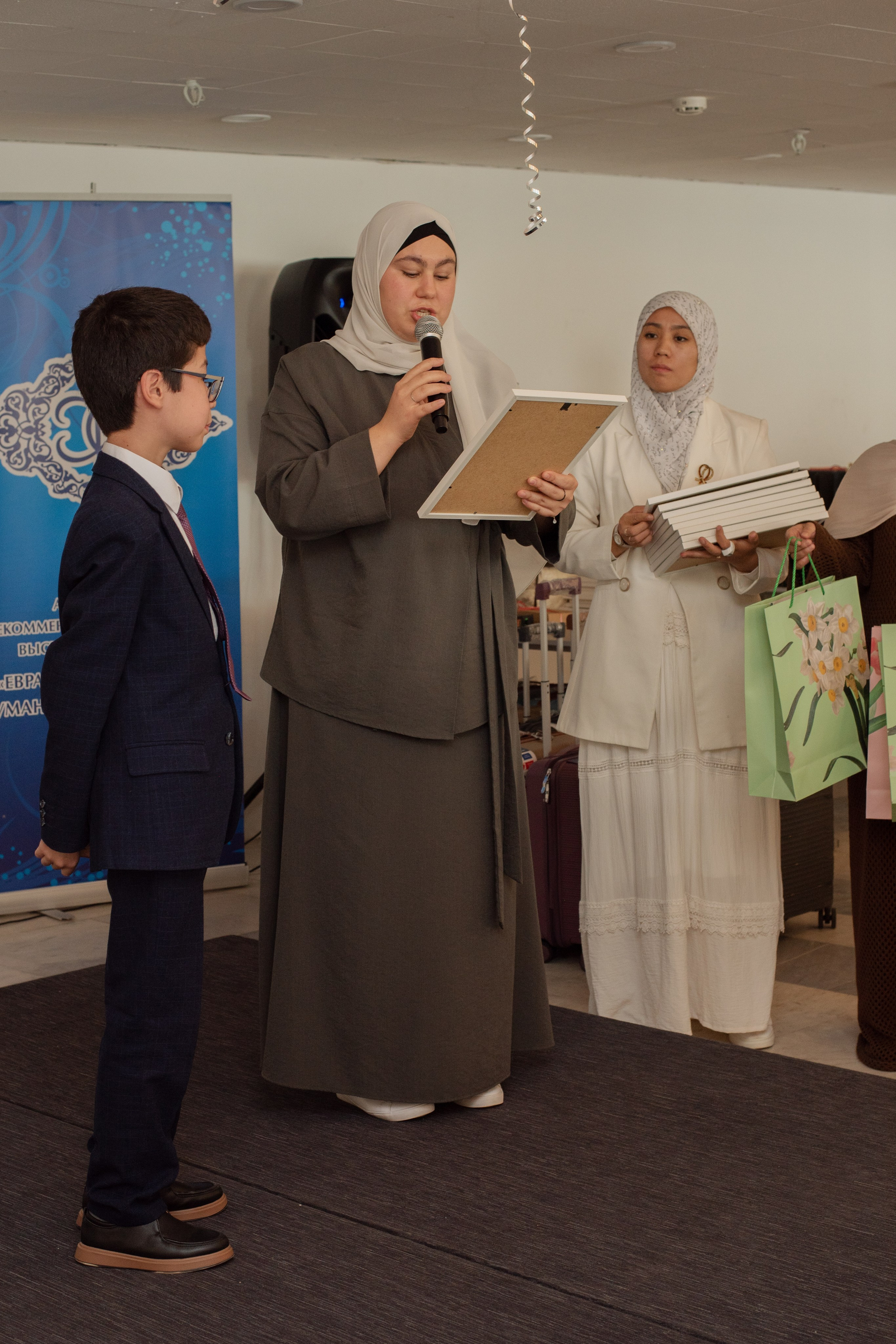 Выпускной в Евразийской женской гуманитарной академии. Лина Курочка — ваш фотограф