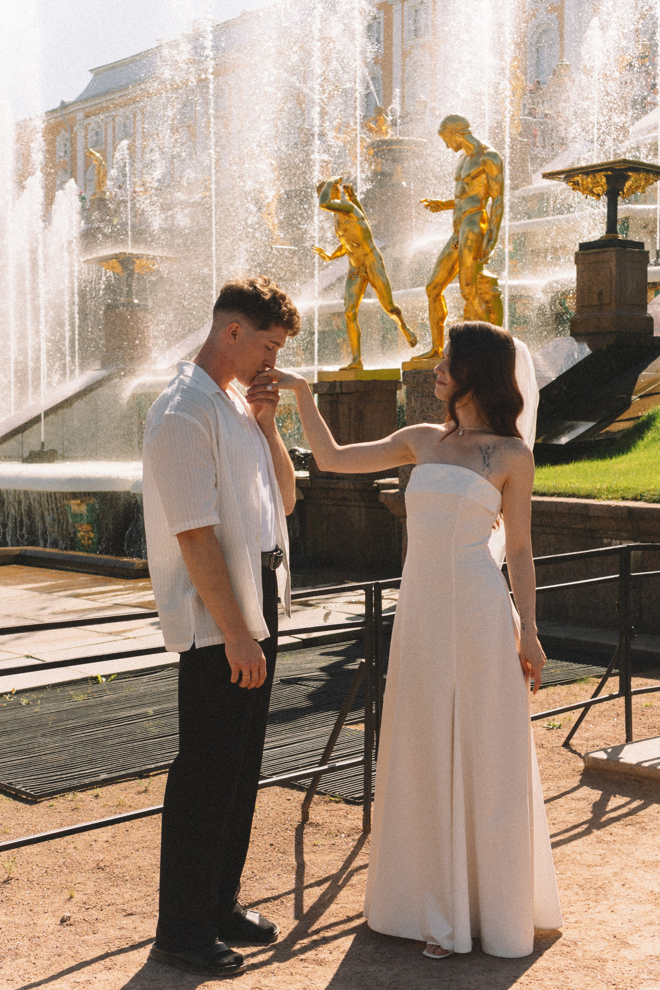 СВАДЕБНАЯ СЬЕМКА В ПЕТЕРГОФЕ И СЬЕМКА РЕПОРТАЖА В ЗАГСЕ ПЕТЕРГОФА. Профессиональный фотограф, Санкт-Петербург — Виктория Богомолова