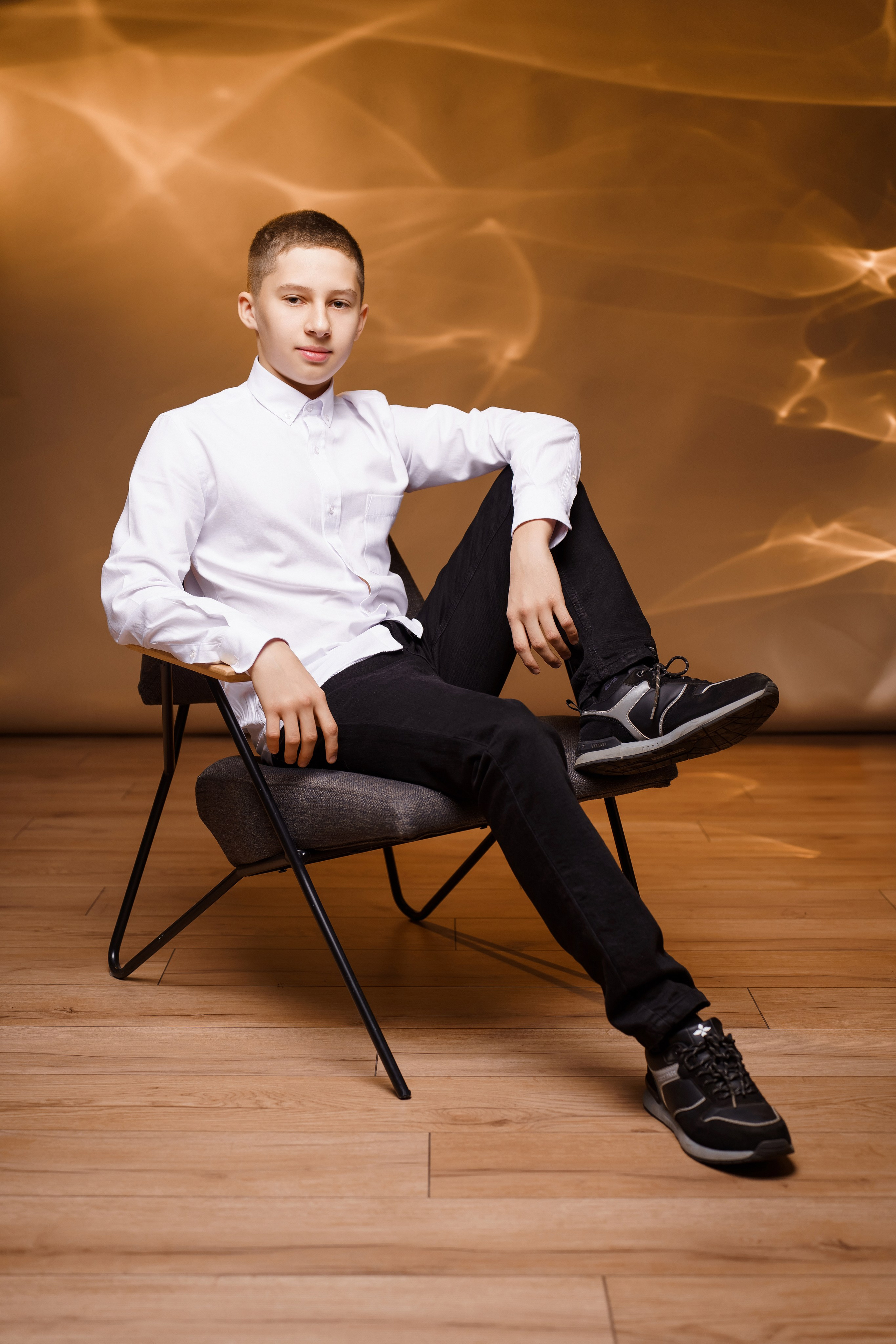 Золотая. Выпускные альбомы и фотосессии в Кирове от Протасовой Жени