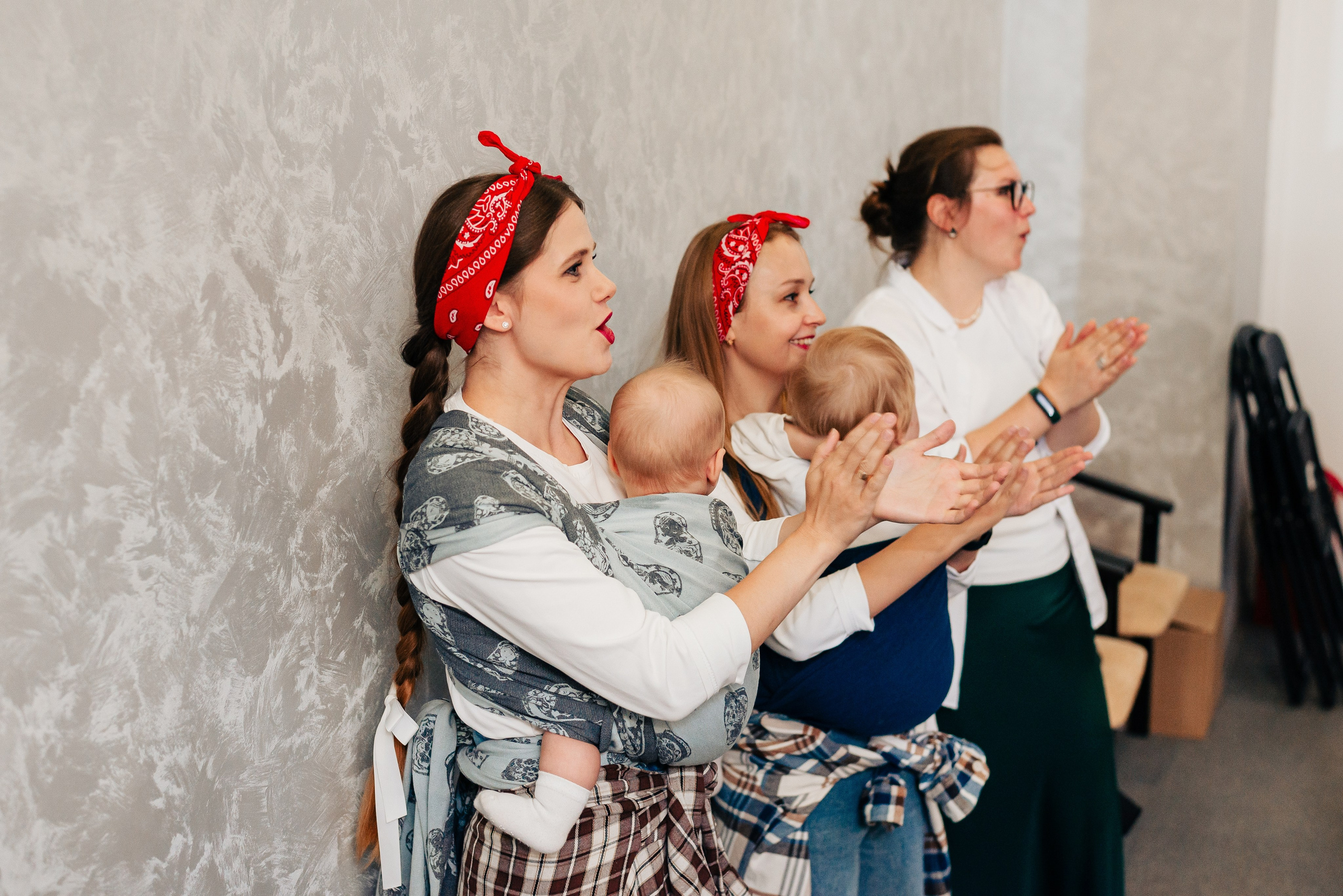 Слингомама Иваново 2025. Семейный и детский фотограф Иваново Ксения Азаренкова