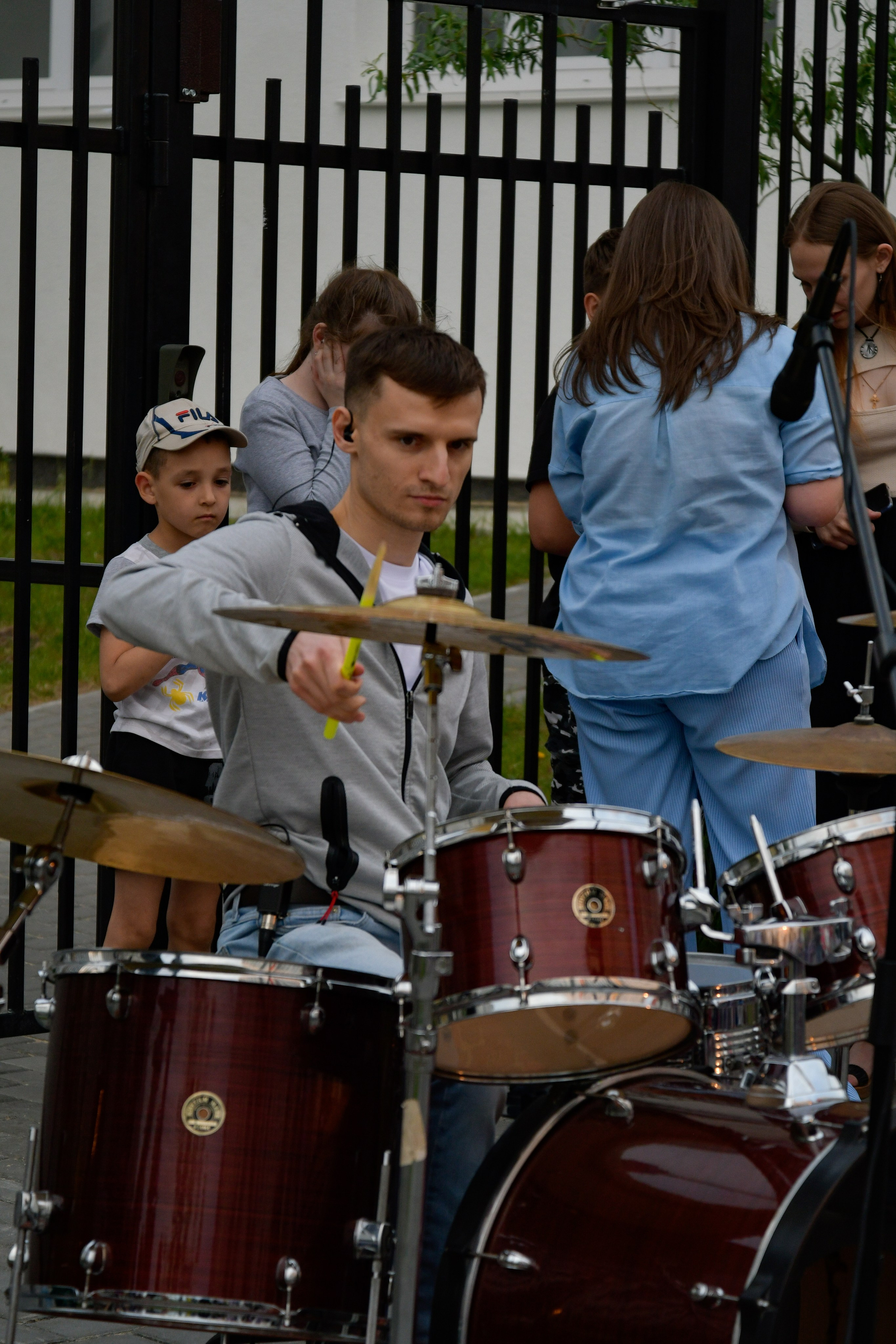 Концерт школы барабанов в соседском центре. Фотографы в Тюмени Андрей и Лидия Войвод