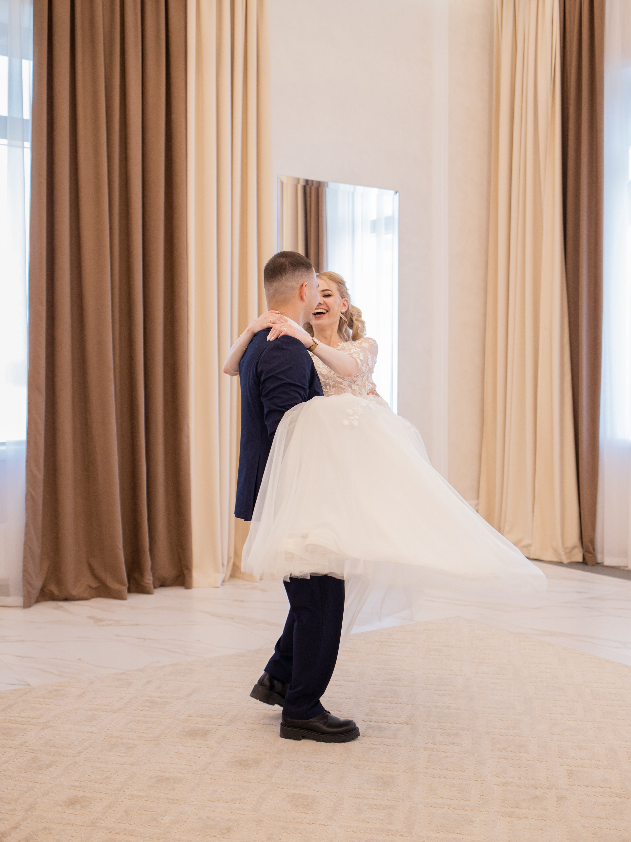 Руслан и Анастасия. Главная