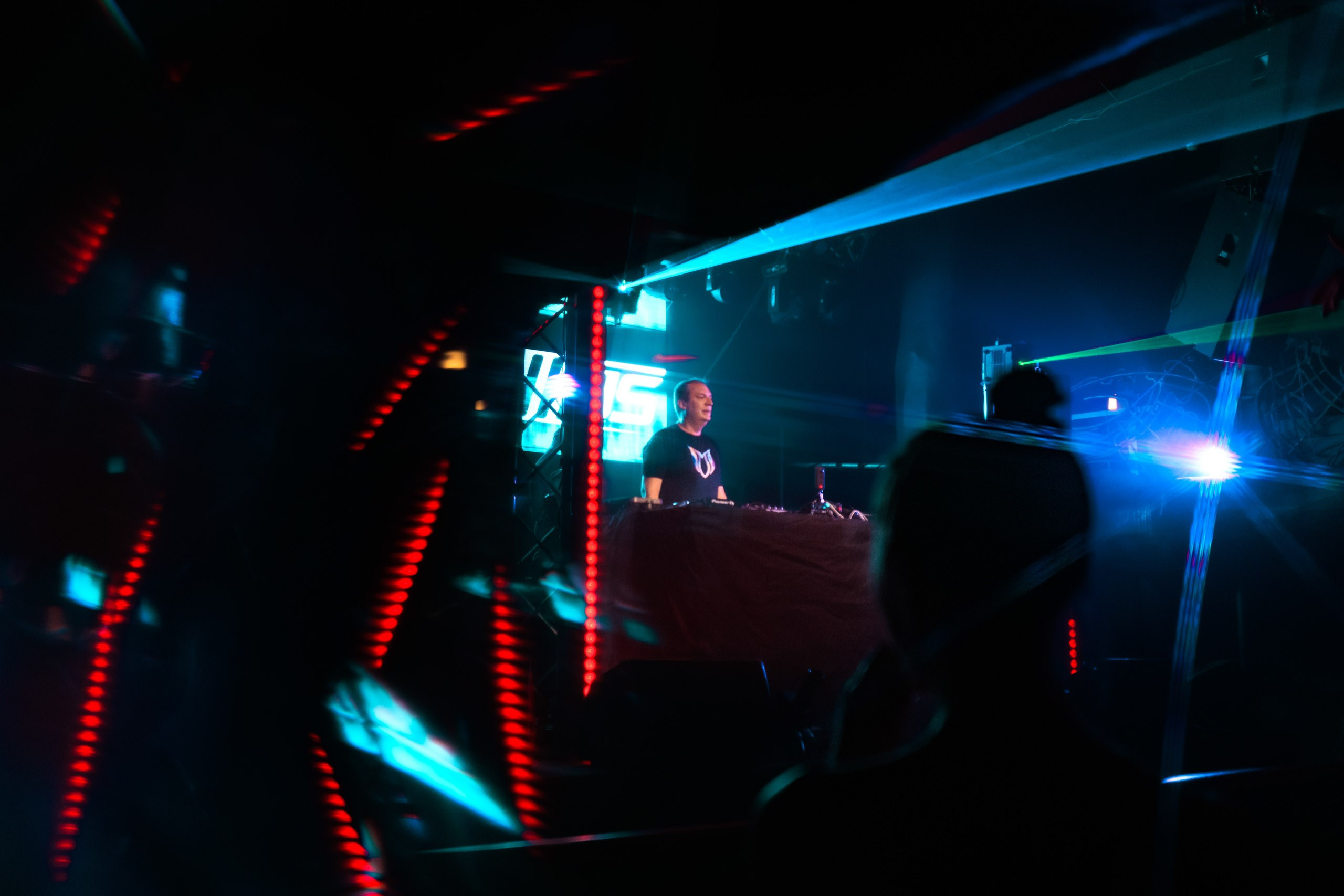 06.09.25 Suanda. Репортажный фотограф Екатеринбург | Яркий, качественный репортаж | Концерты, клубы, репортаж, праздники, корпоративы