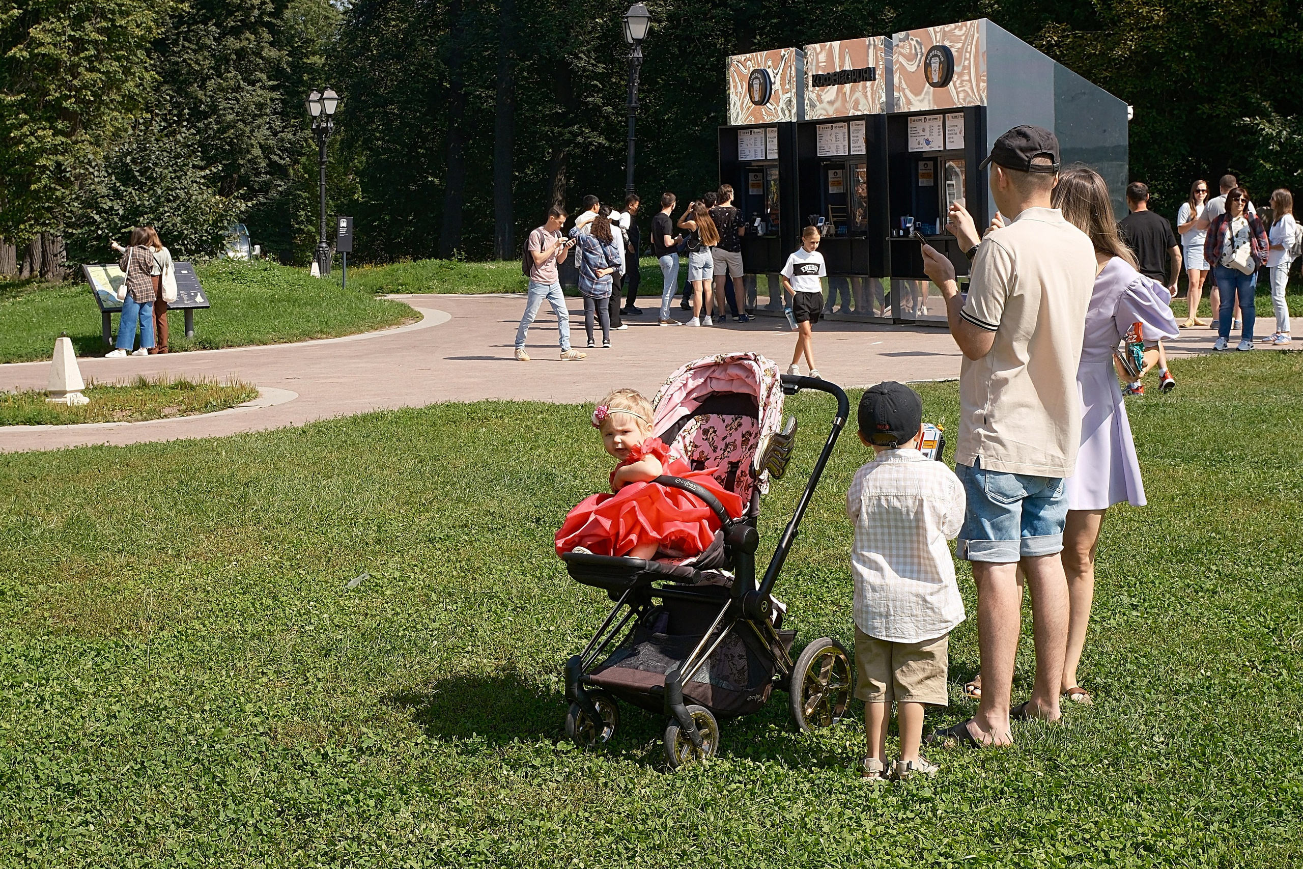 Царицыно 10.08.2025. Улица, люди, жизнь…