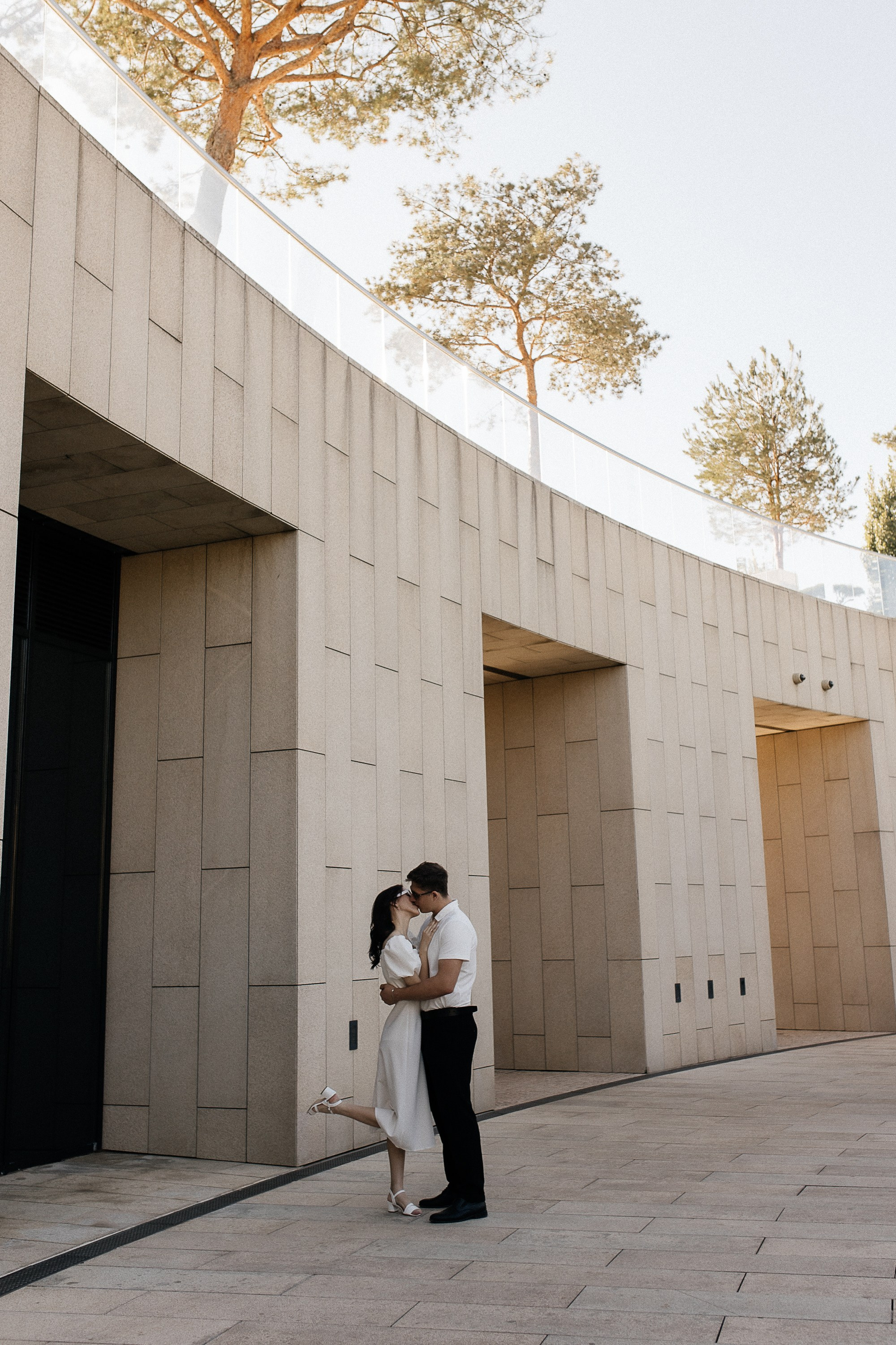 Свадебная фотосессия в парке Галицкого. Свадебный и семейный фотограф Виолетта Сидельникова. Краснодар, Россия, Беларусь, Европа