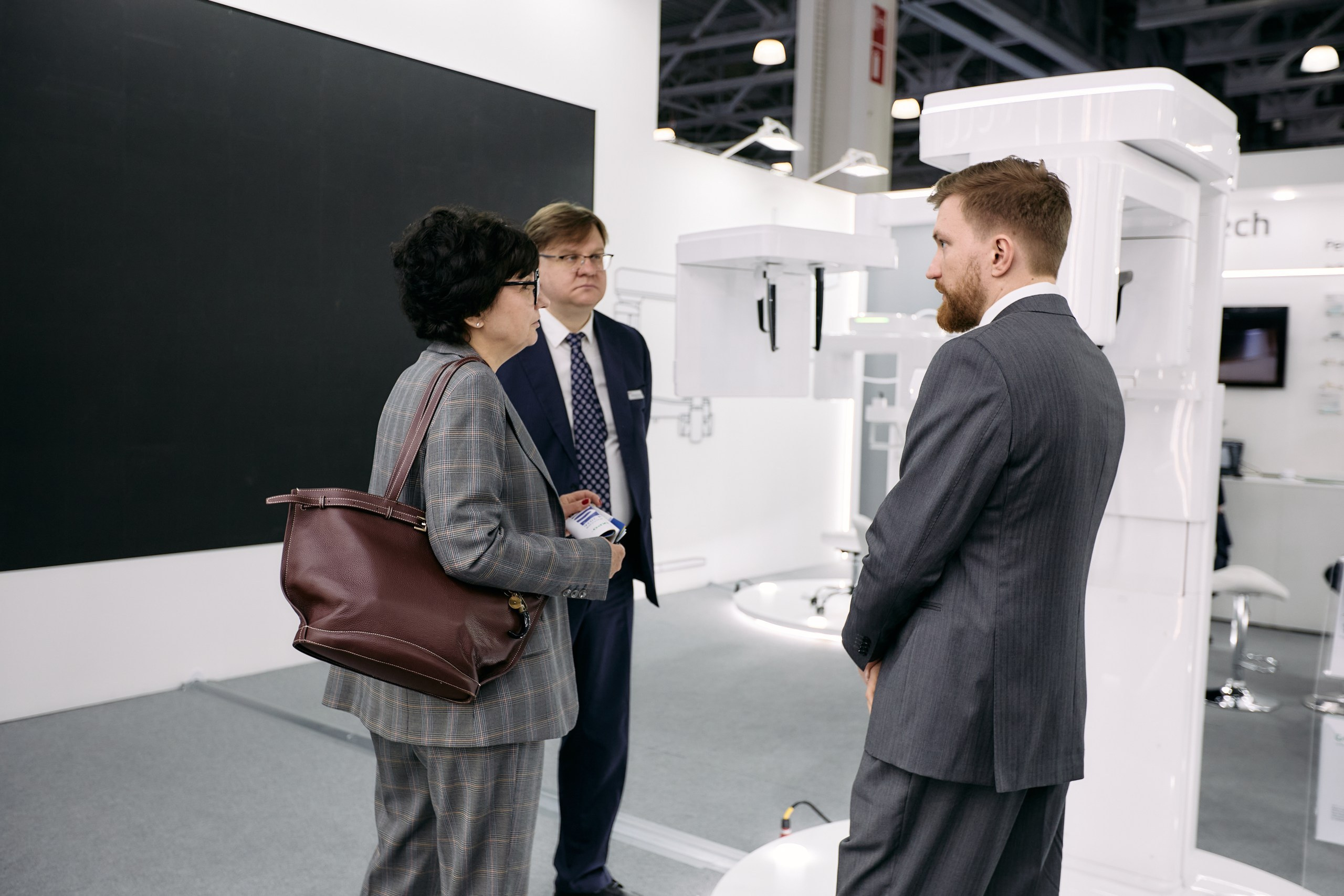 Дентал Салон 2026: Vatech. Свадебный и репортажный фотограф Дмитрий Кононенко