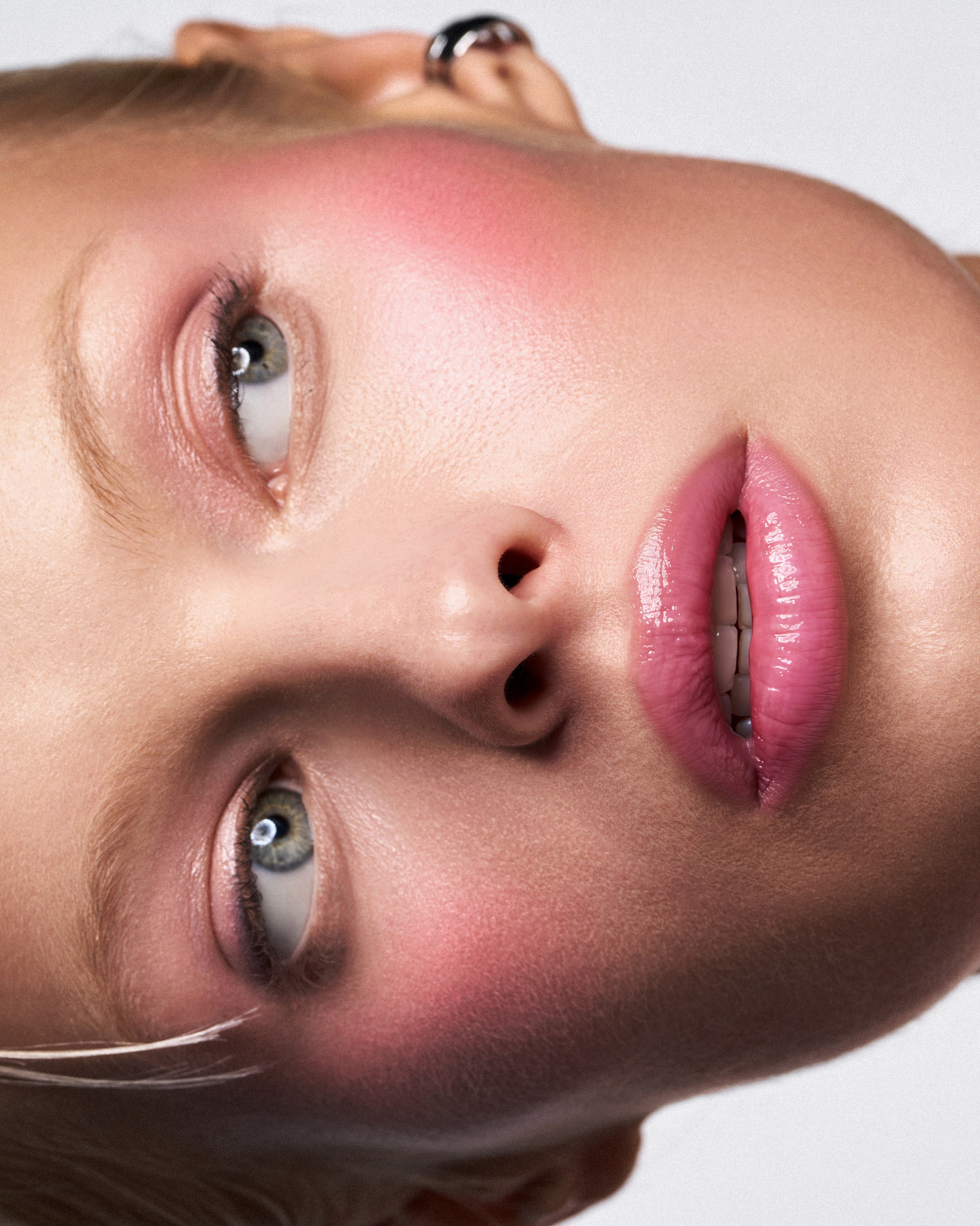 FOR ME beauty. Nadezhda Diskant is a Moscow and Saint Petersburg based photographer