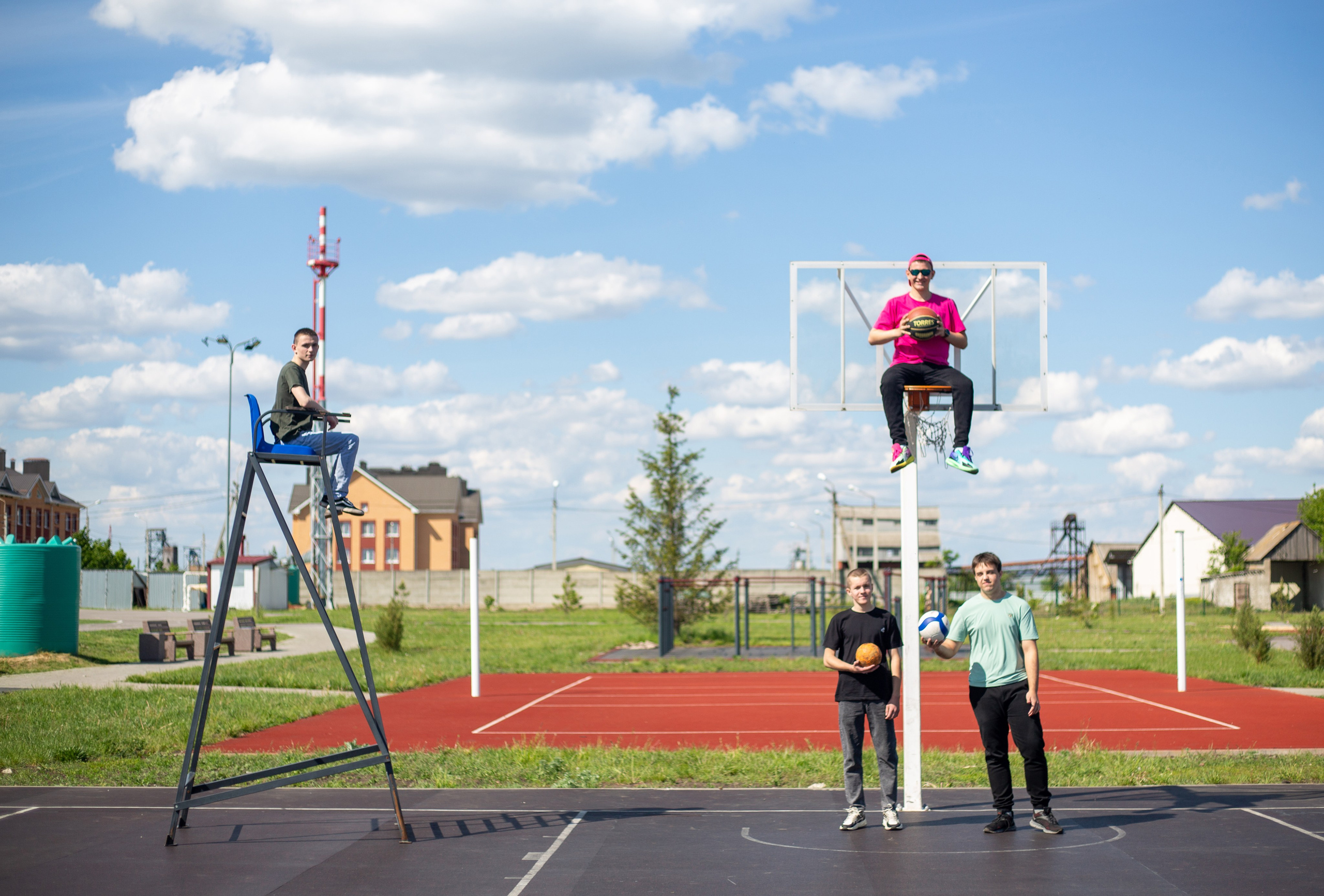 Съемка на стадионе для выпускного альбома В.Хава. Выпускные альбомы Воронеж от Веры Соколовой