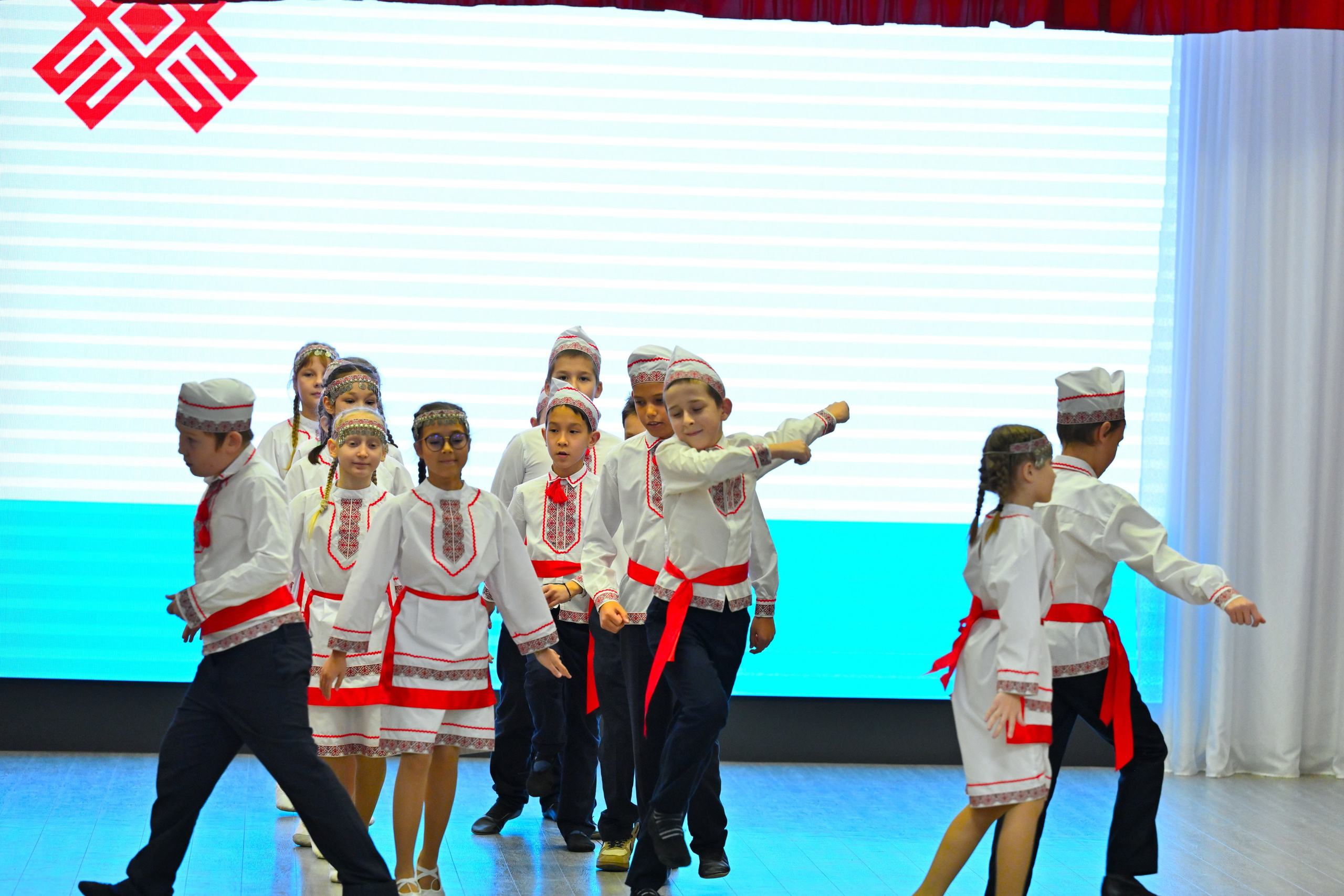 2025-11-21 День семьи 127. Снежинск фото Андрианов