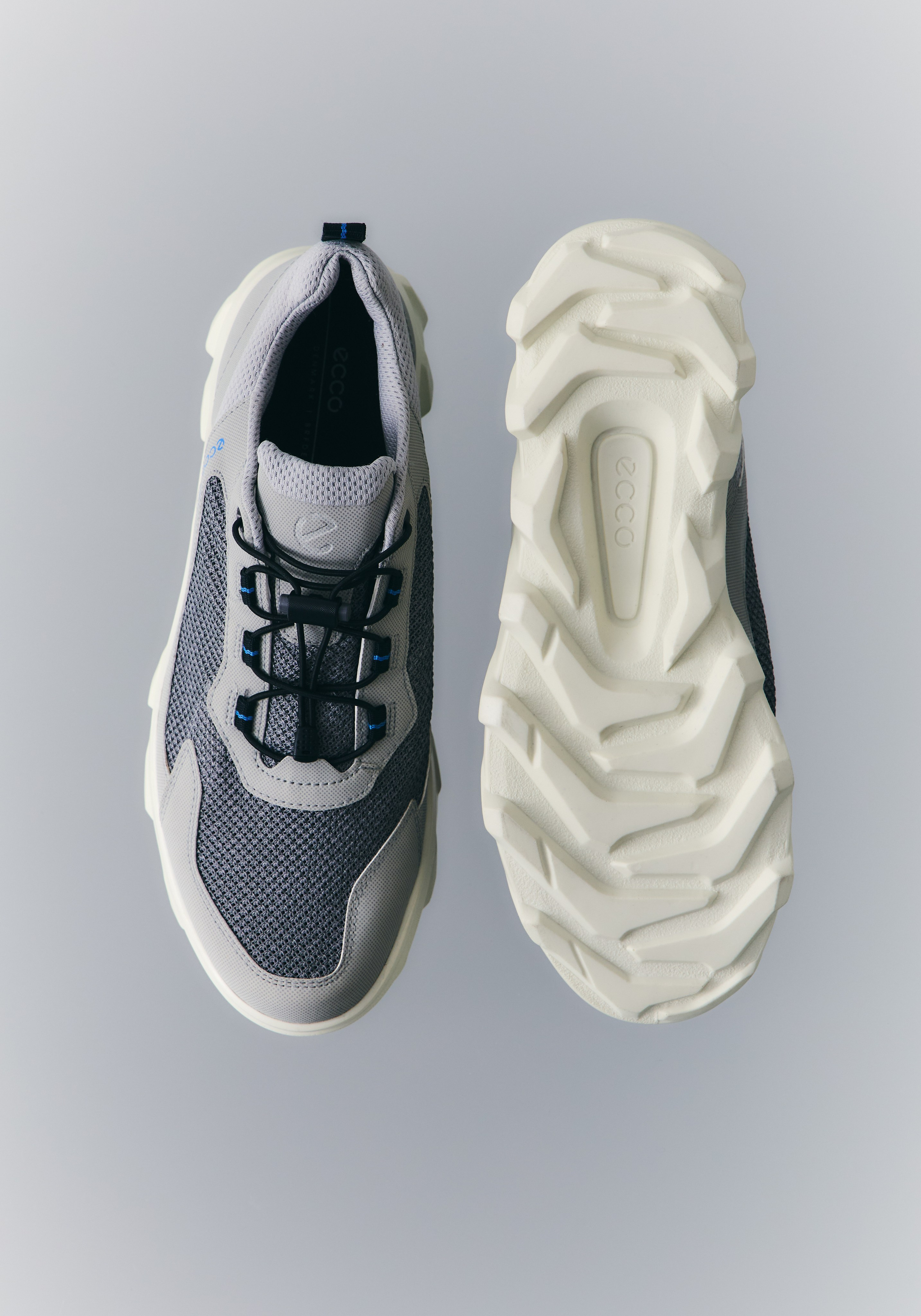 Runnin Shoes. Commercial fashion and reportage photographer in Moscow|Dubai Egor Melikhov