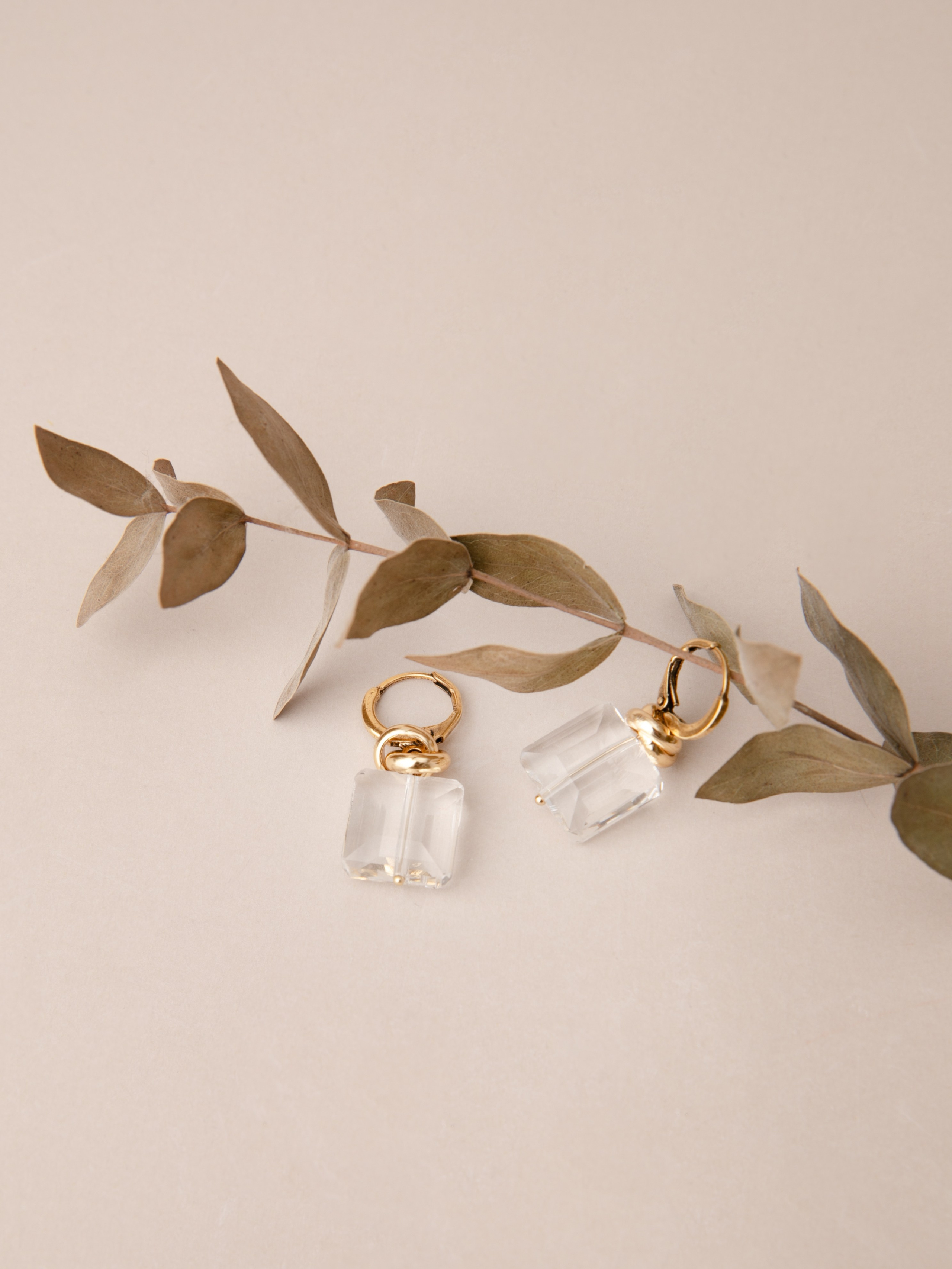 Украшения. Фотостудия предметной и модельной съёмки для маркетплейсов