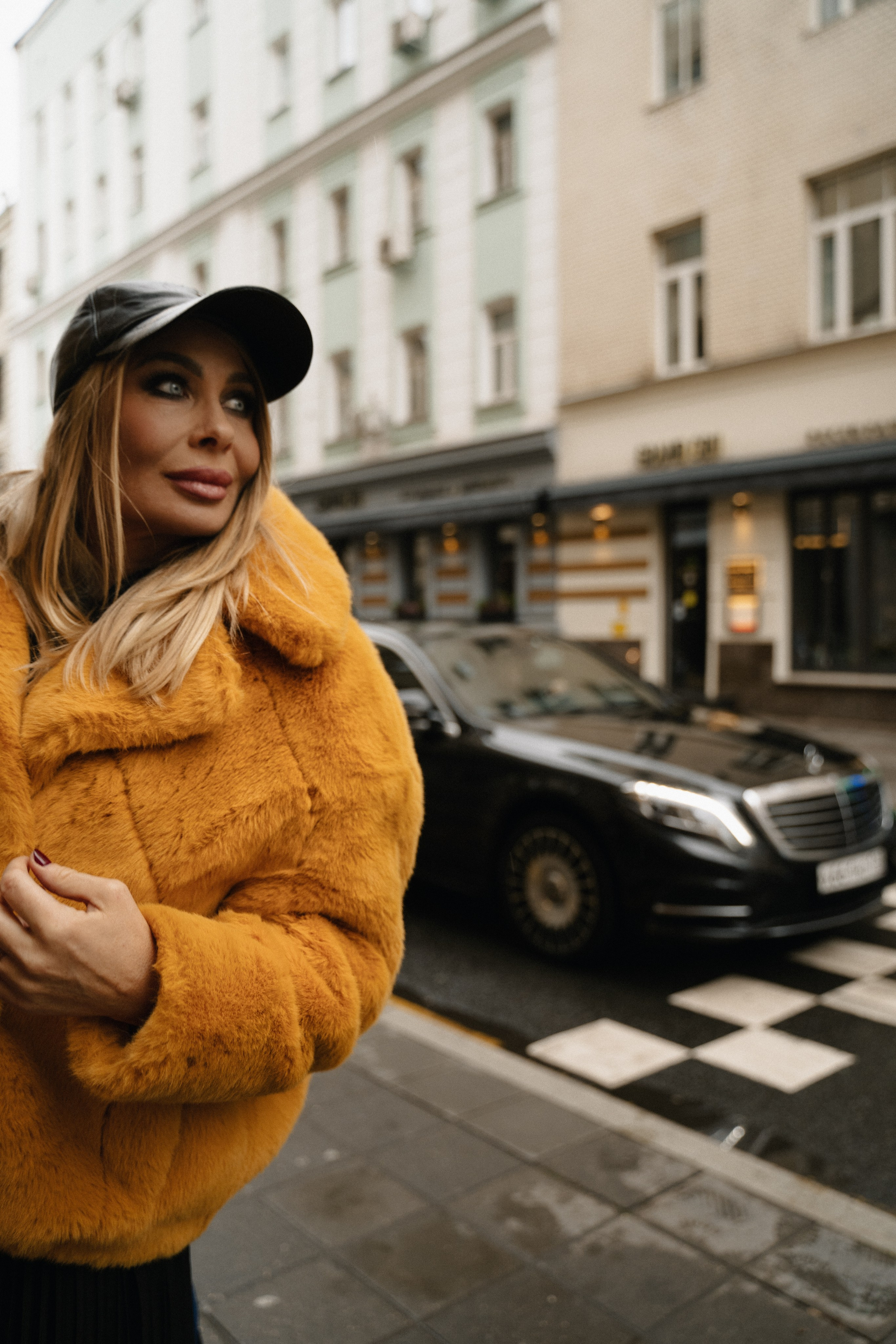 Светлана s t r e e t. Контент фотограф в Москве Кулич Настя