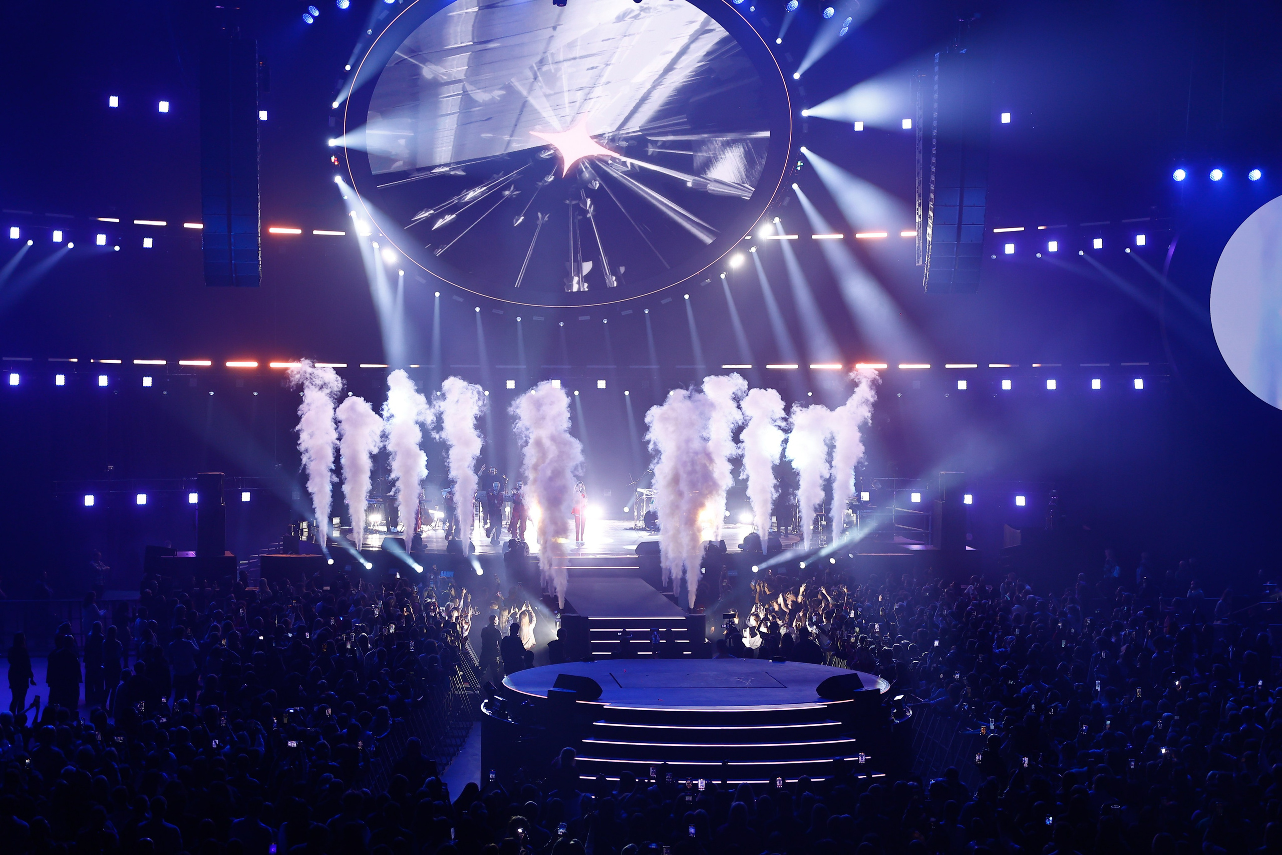 ПЕРВАЯ ЛЕДИ @LIVE ARENA