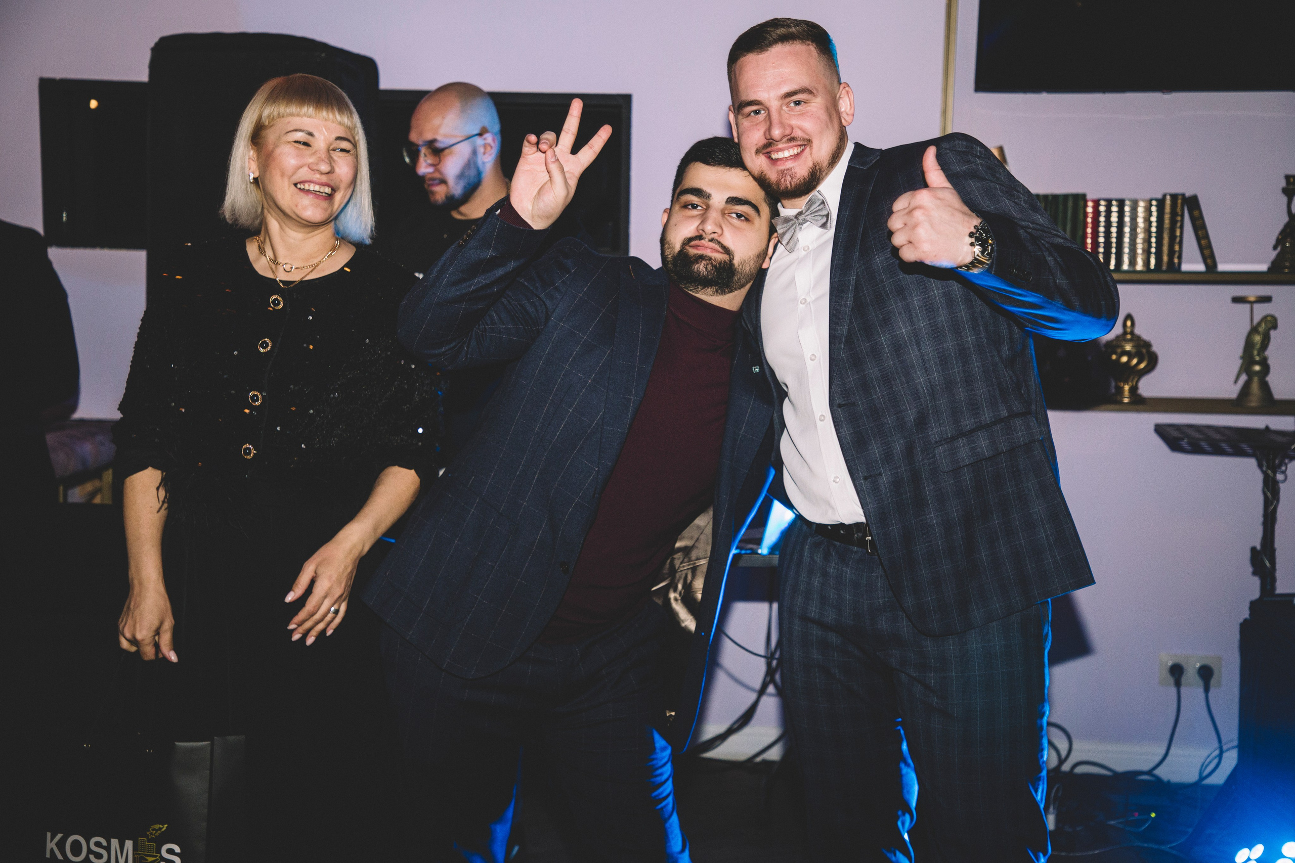 KOSMODOM. Портретный и свадебный фотограф Даня Похватова