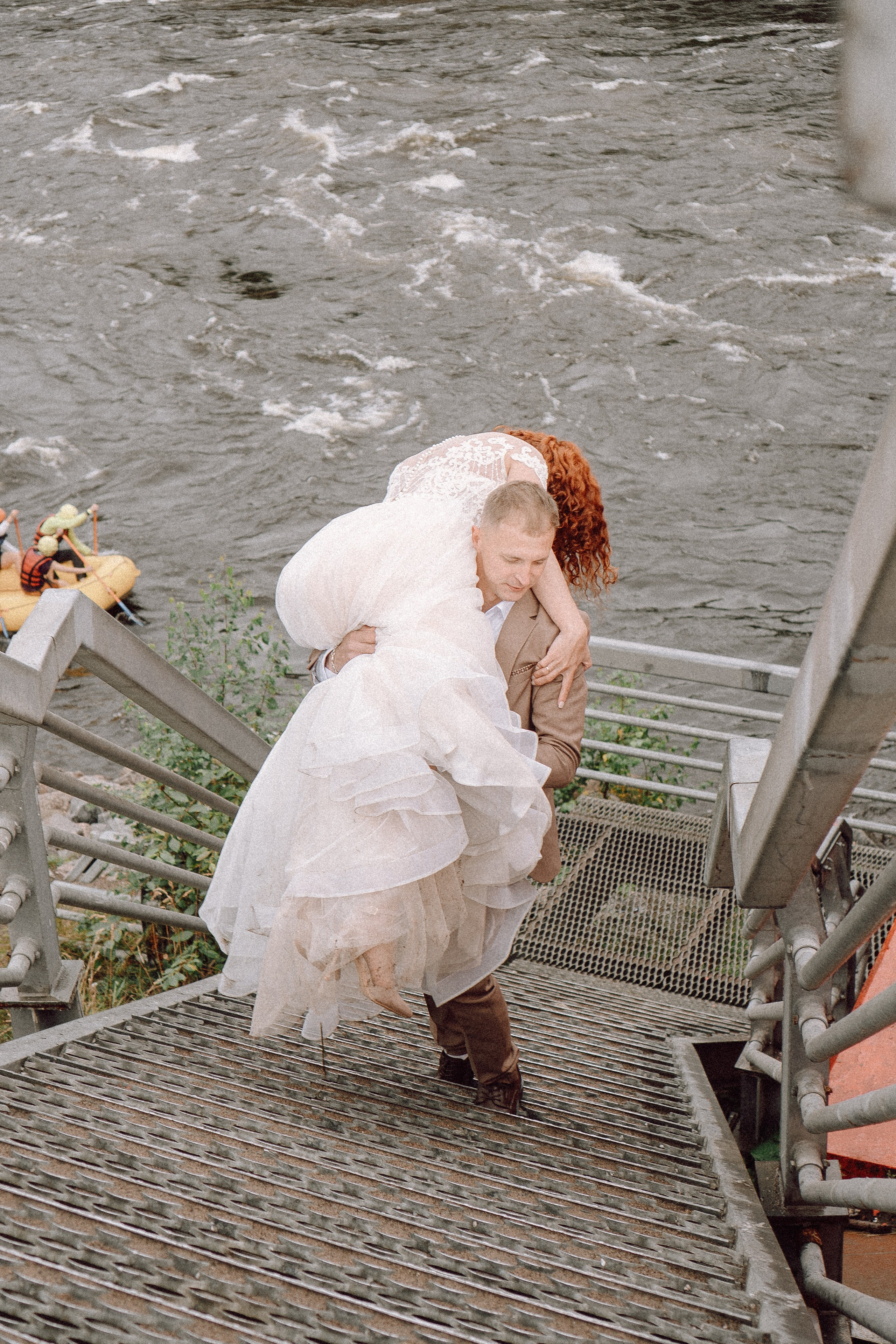 СВАДЕБНАЯ ФОТОСЕССИИЯ ПАРЫ В ГОРОДЕ ПРИОЗЕРСК В СОСНОВОМ ЛЕСУ И С ПИКАПОМ. Профессиональный фотограф, Санкт-Петербург — Виктория Богомолова