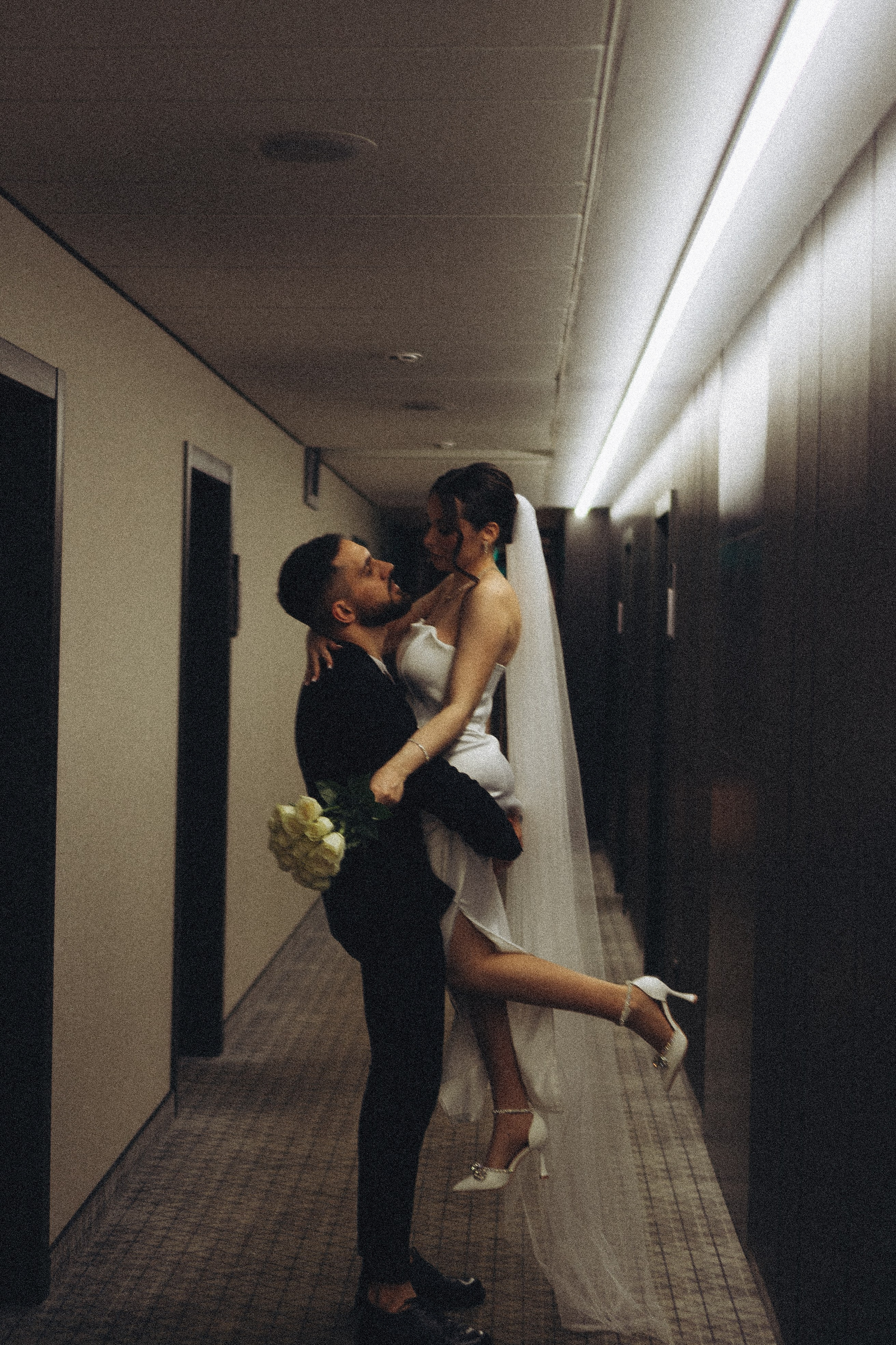 СВАДЕБНАЯ СЬЕМКА СБОРОВ ЖЕНИХА И НЕВЕСТЫ В ОТЕЛЕ И ТАКЖЕ ФОТОСЕССИИЯ В ОТЕЛЕЕ МЕГАПОЛИС БРЯНСК. Профессиональный фотограф, Санкт-Петербург — Виктория Богомолова