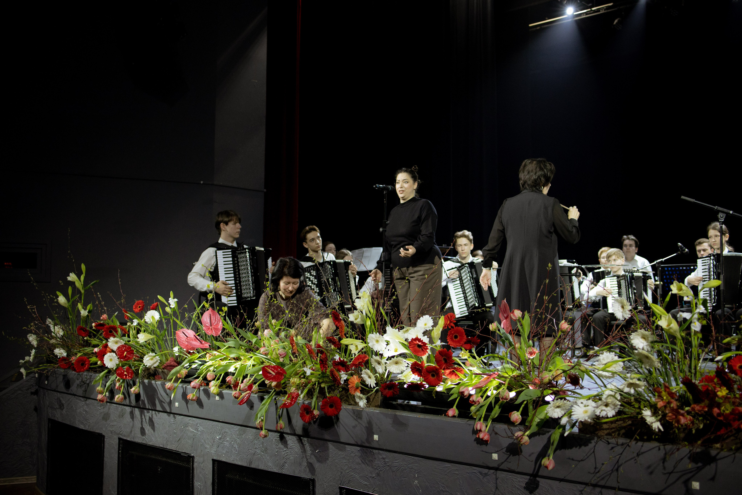 Оформление Отчетного концерта Музыкальной школы Глазунова. Оформление свадеб, декор свадеб Вера Маркова, Москва