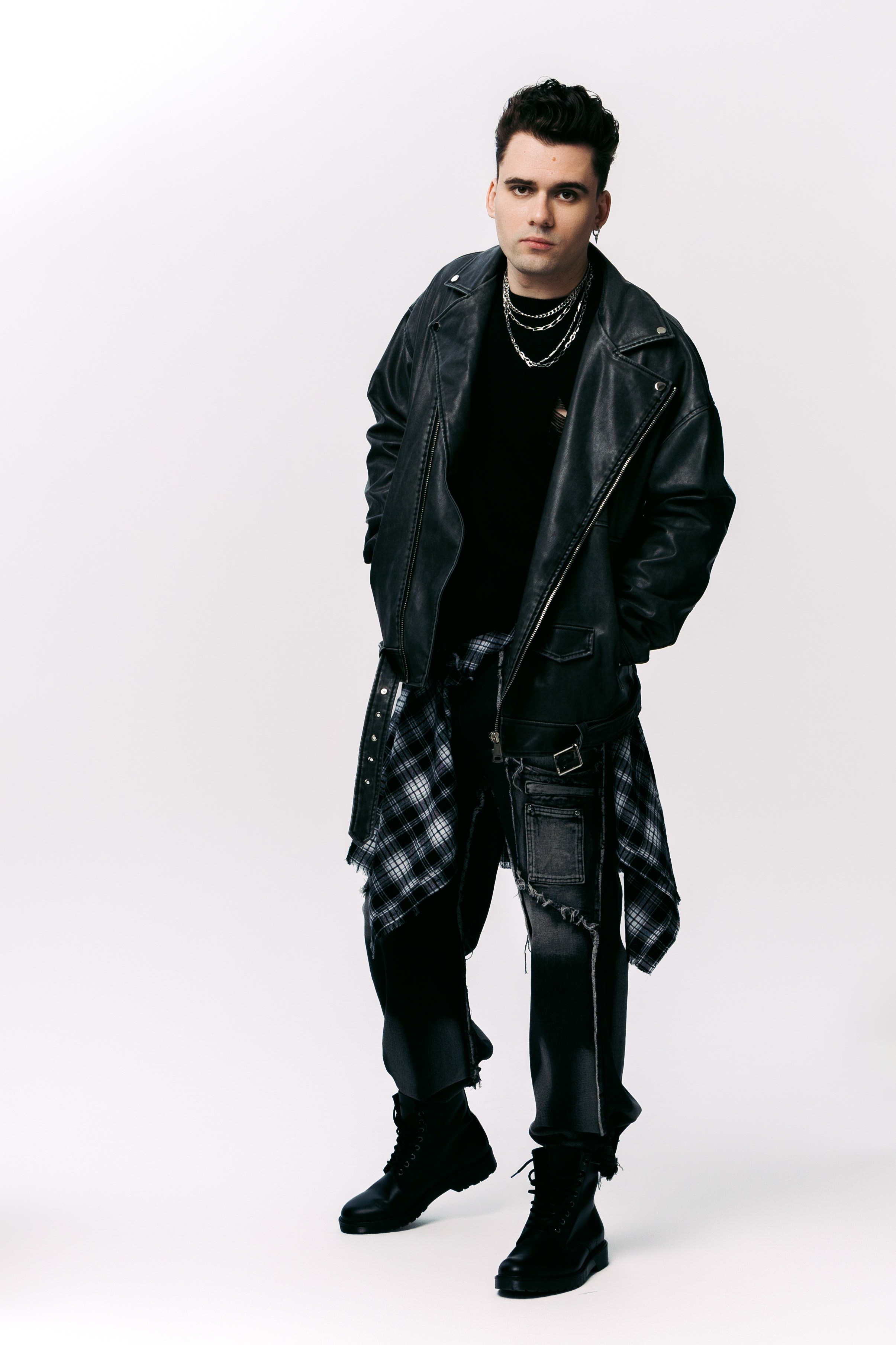 IOSTRA. Фотограф