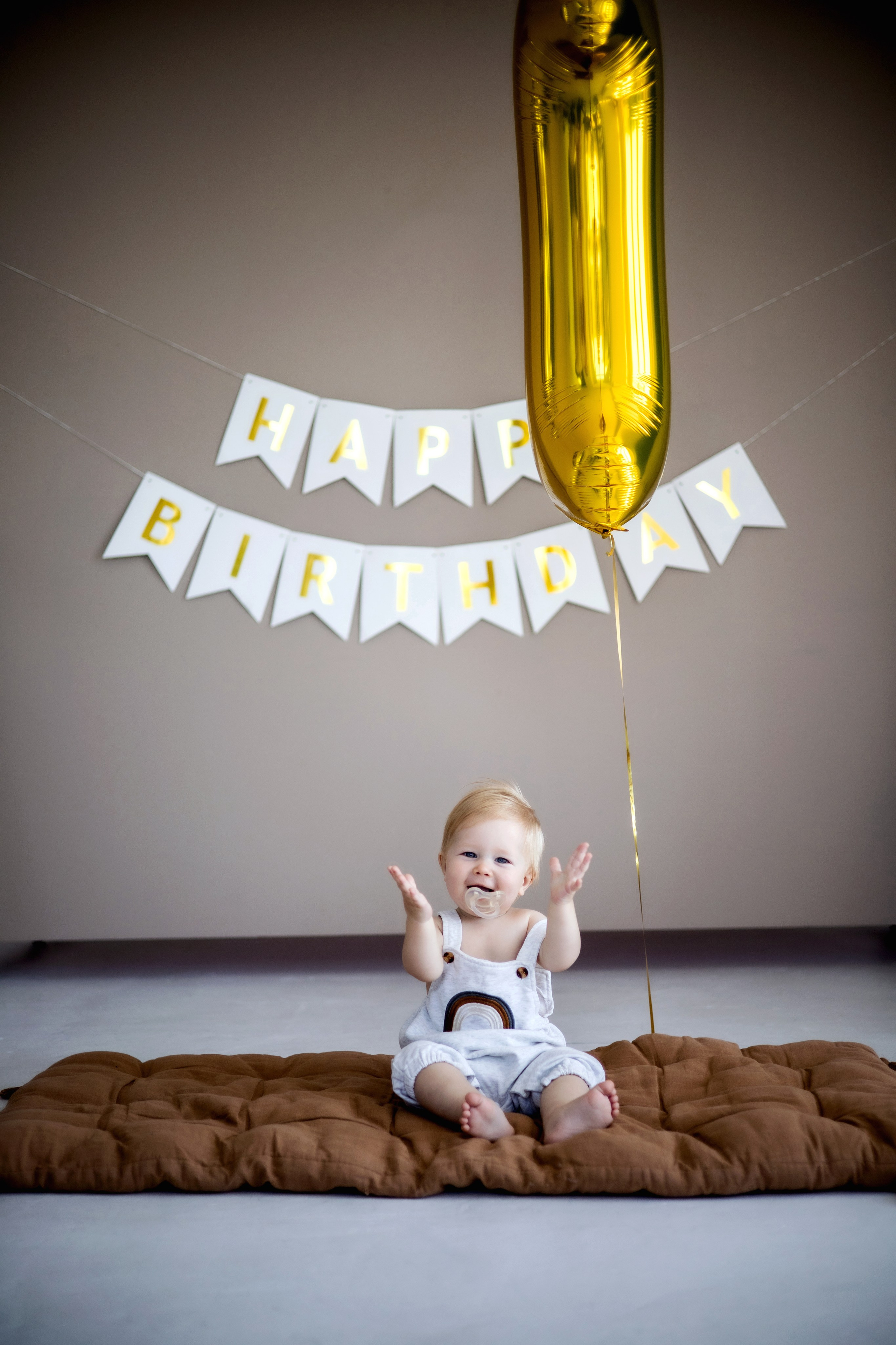 Сашеньке 1 годик. Фотограф Надежда Лукьянова