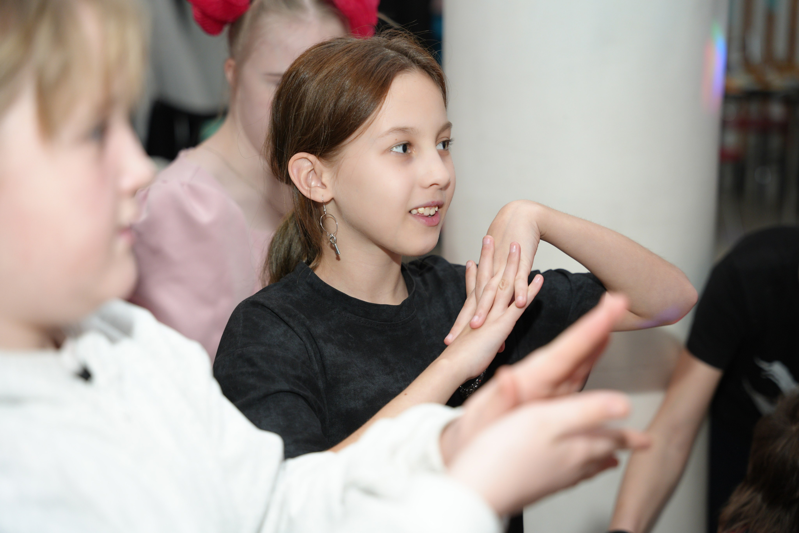 Социально —благотворительная акция «Ты в этом мире не один», посвященная Международному дню инвалидов. ВЫПУСКНЫЕ АЛЬБОМЫ, Школьный фотограф, семейный и свадебный в Саратове и области Ольга Плаксина