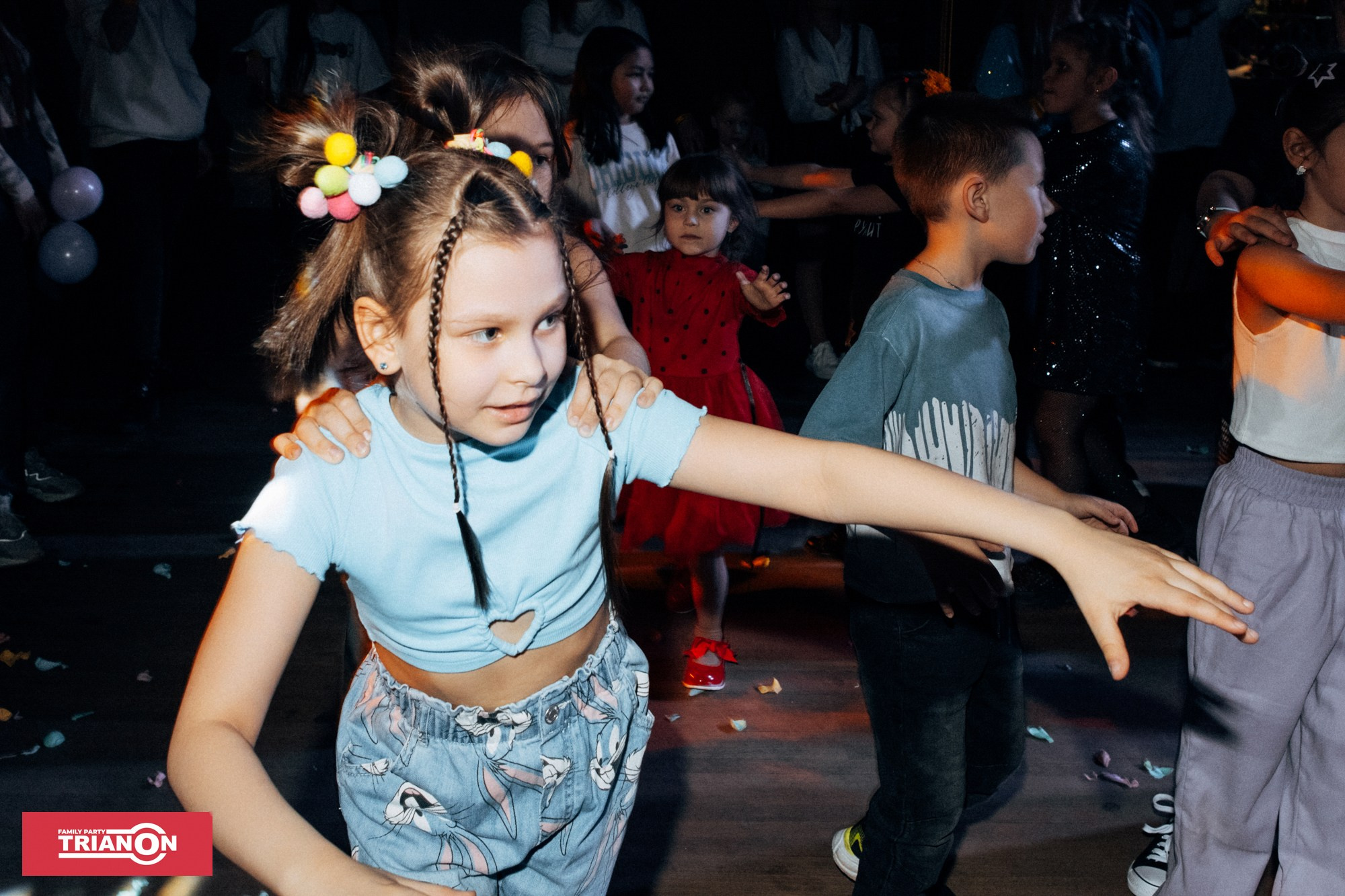 Семейная дискотека TRIANON. Фотограф Владимир Молоканов