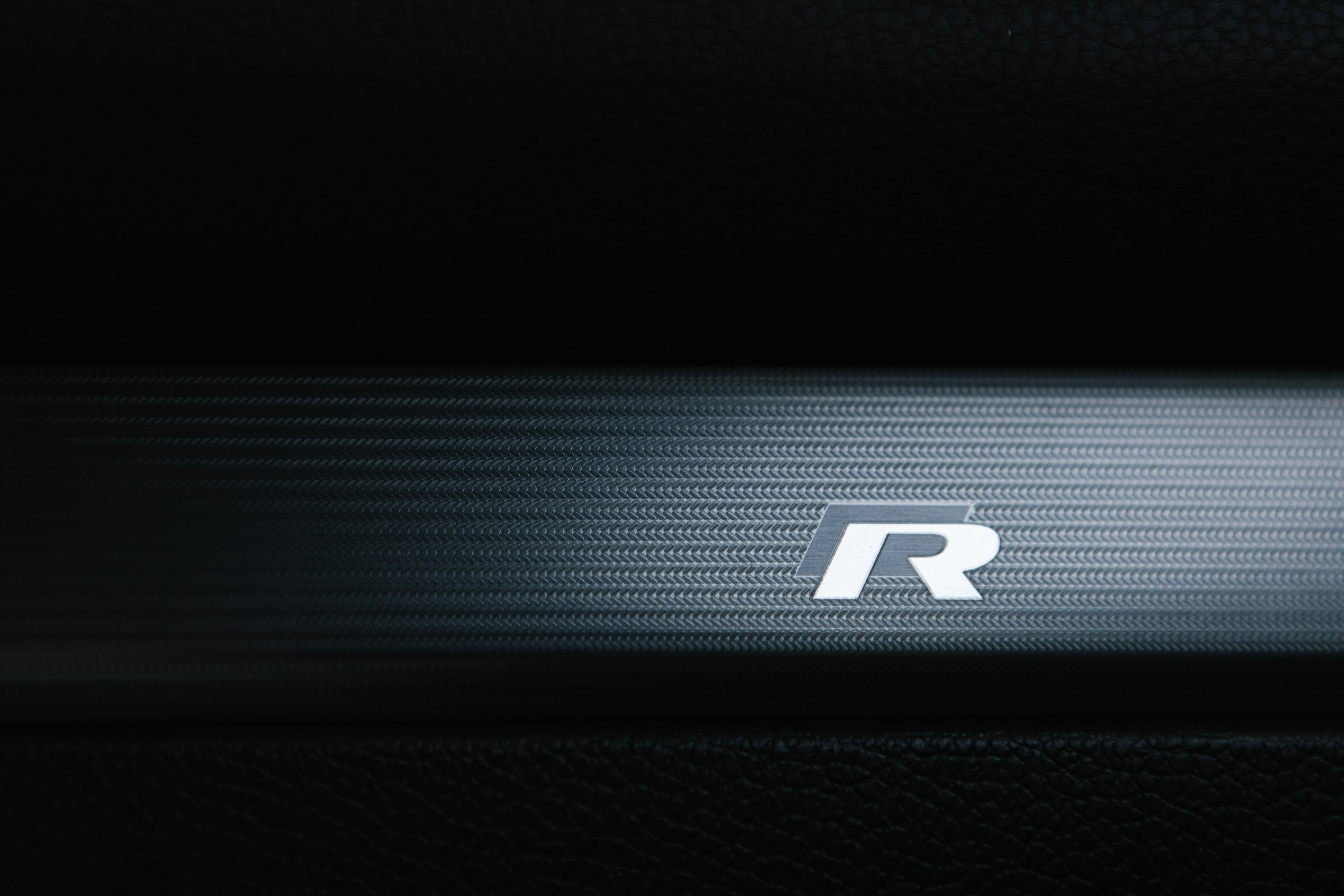 VW Golf R VI. Эстетика Sveta