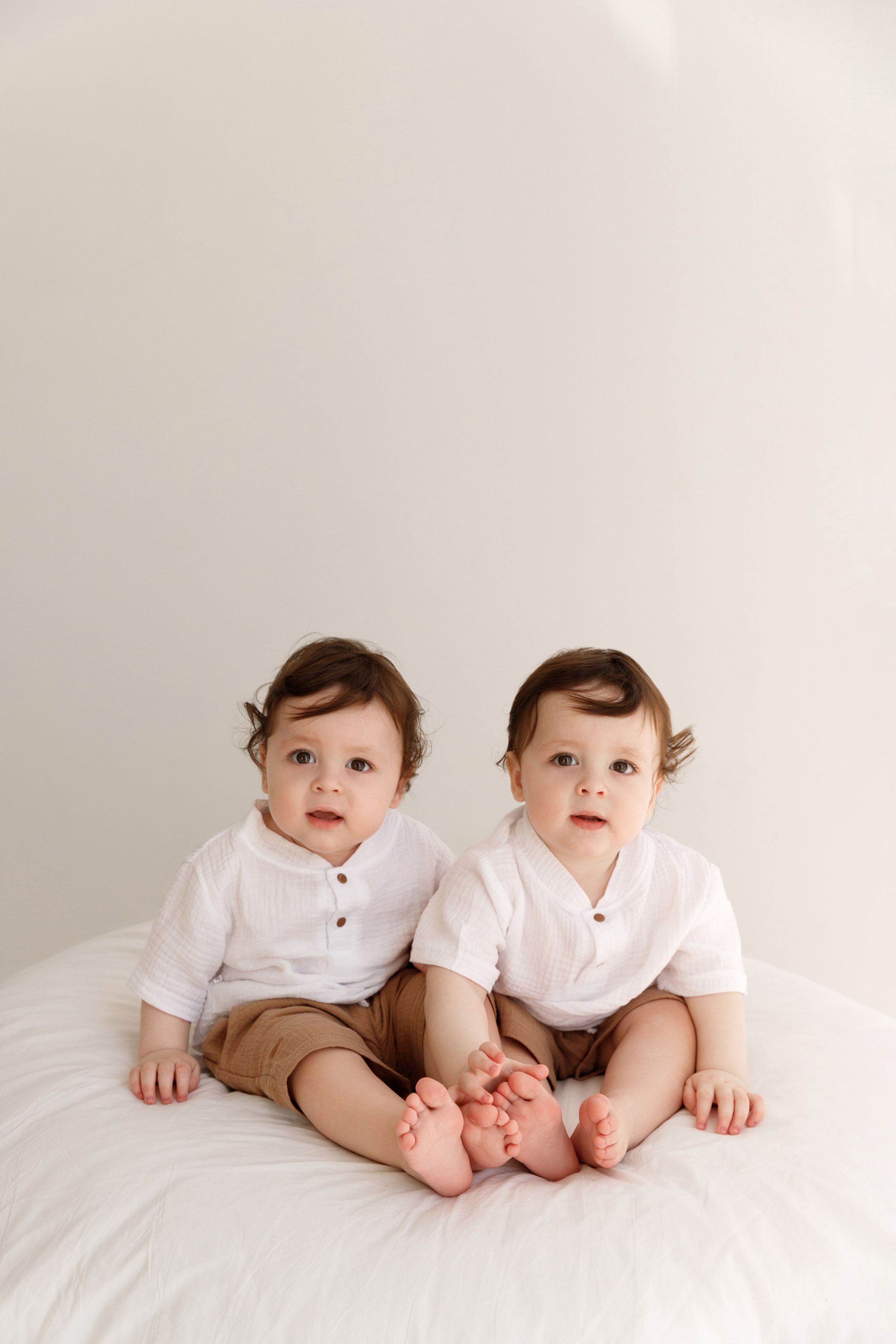 Близнецы Артём и Артур. Фотограф новорожденных Славянск-на-Кубани Куцевольская Екатерина