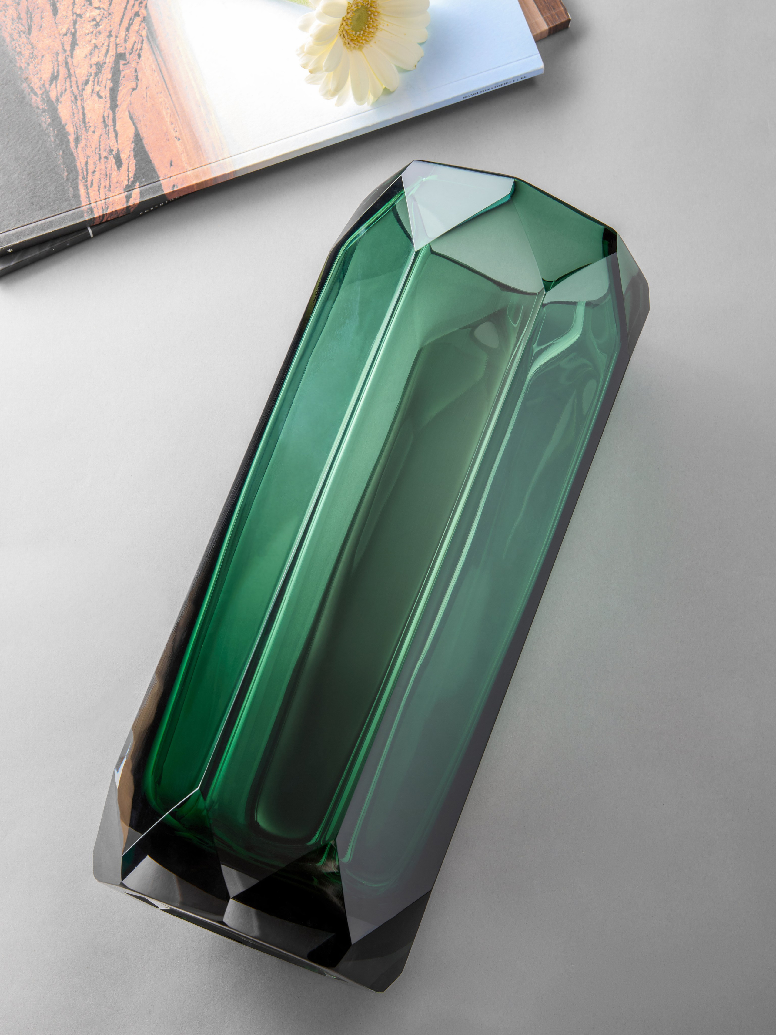 Вазы и конфетницы. Сайт о предметной, имиджевой и портретной фотографии, фотограф Фил Киреев