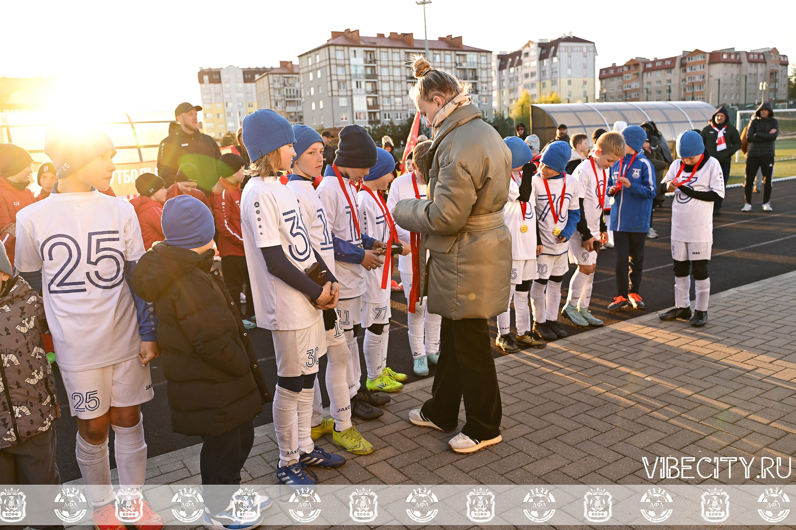 XIV ВСЕРОССИЙСКИЙ ФУТБОЛЬНЫЙ ФЕСТИВАЛЬ «ЗАГРУЗИ СЕБЯ ФУТБОЛОМ!». VIBECITY.RU Вайб Сити Ру Фоторепортажи Фотоотчеты Калининград